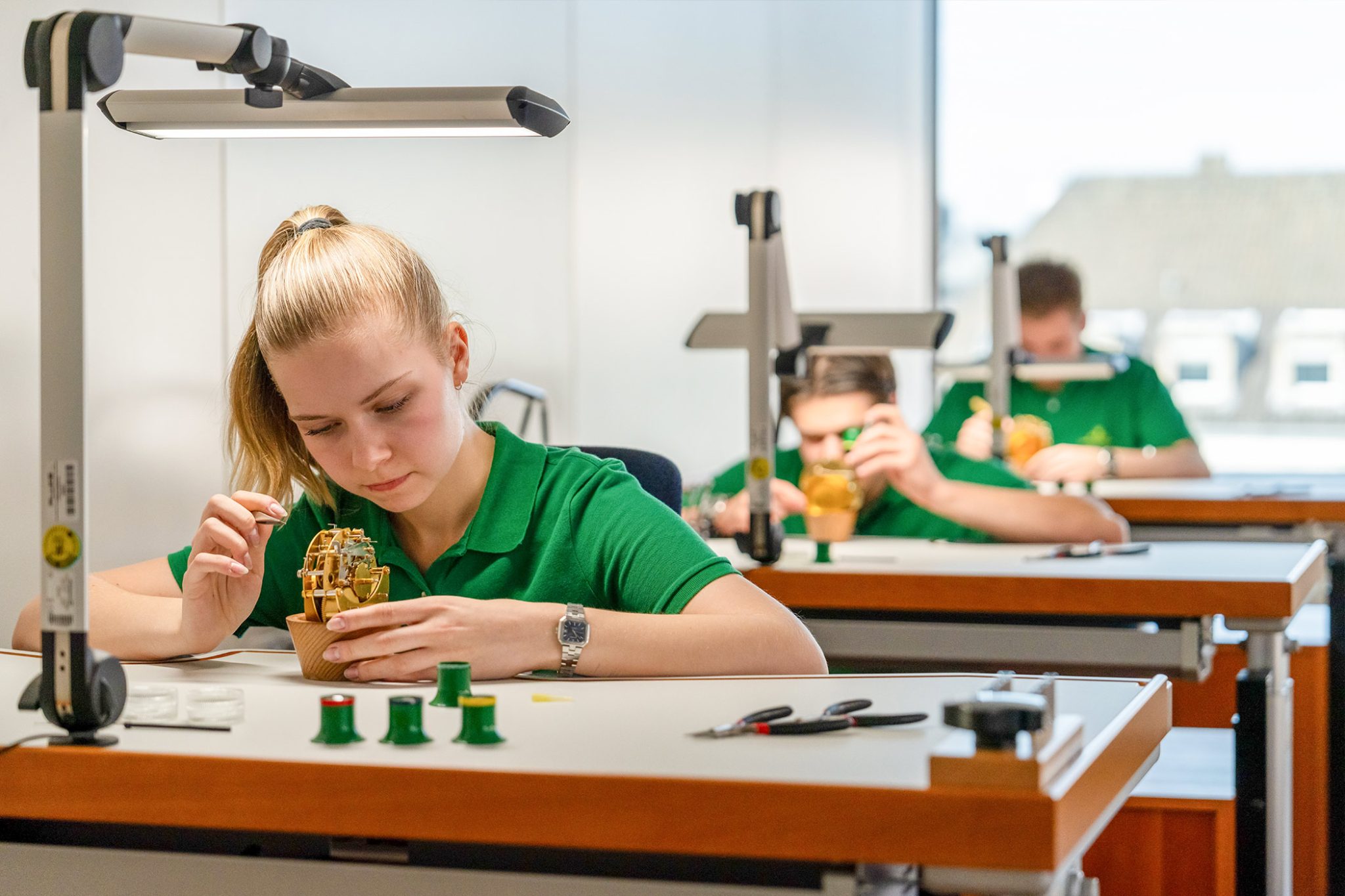new-rolex-germany-training-centre-a-young-apprentice-at-the-works-2