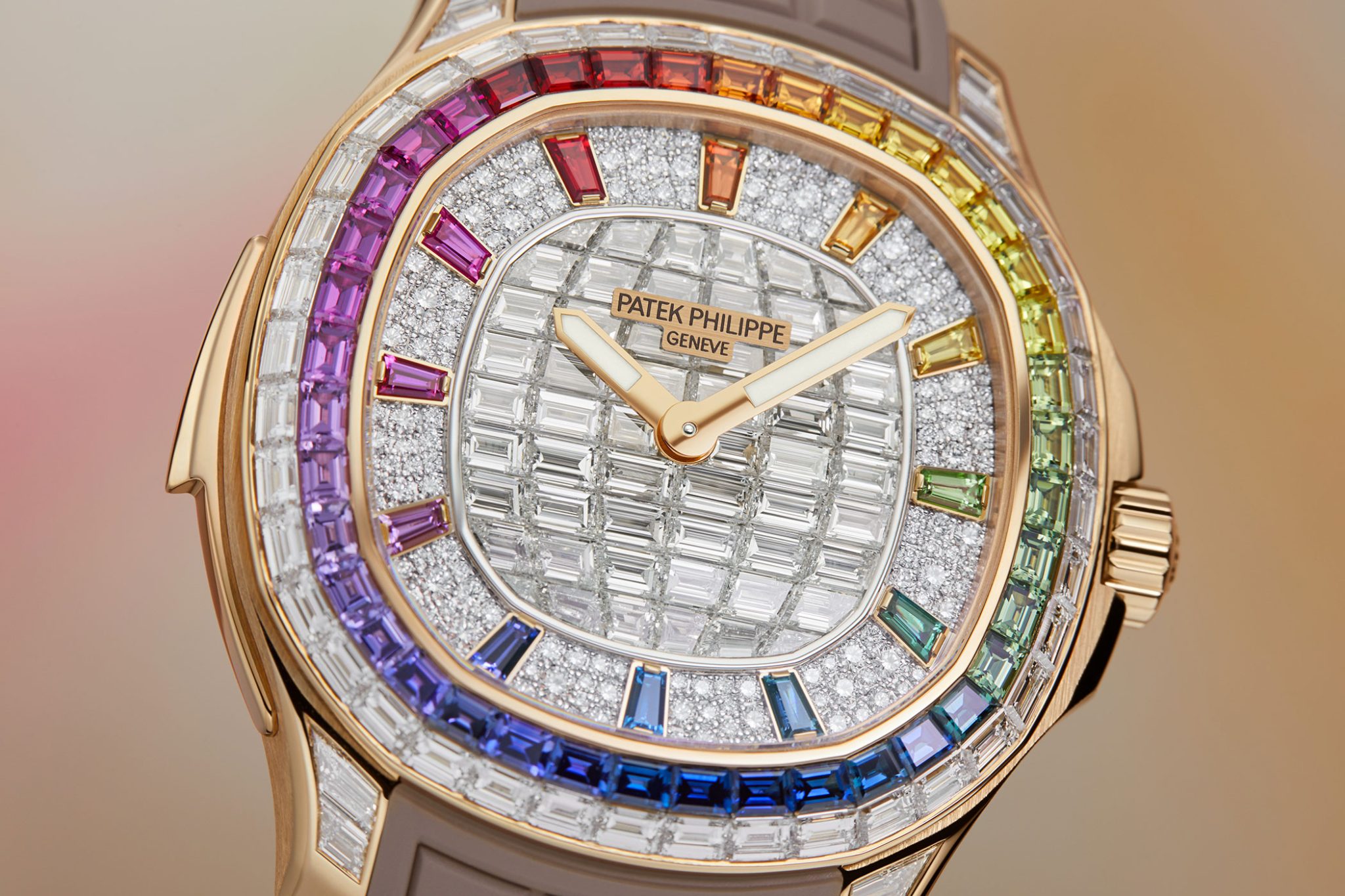 patek-philippe-november-2023-novelties-aquanaut-5260-355R-001-02