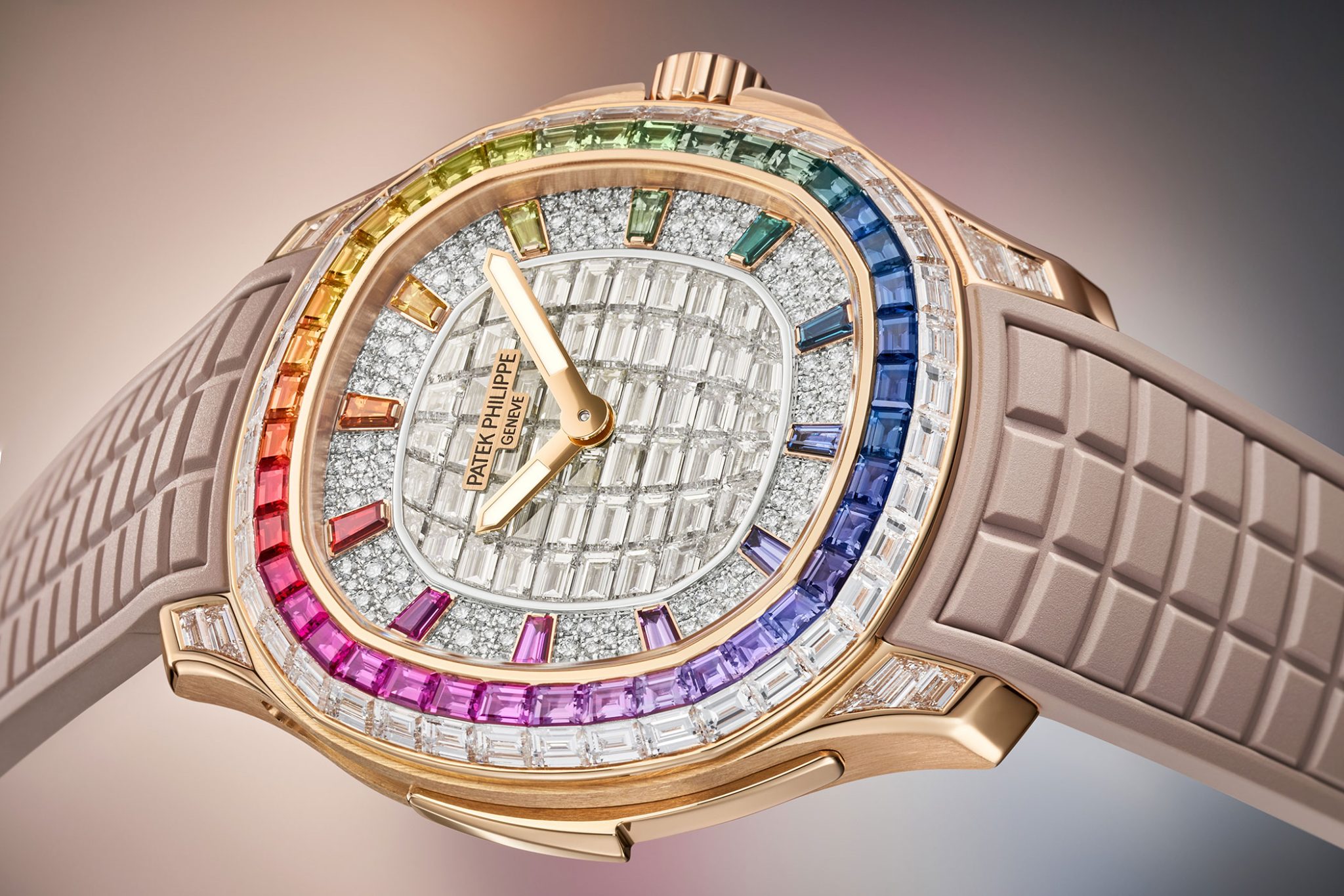 patek-philippe-november-2023-novelties-aquanaut-5260-355R-001-04