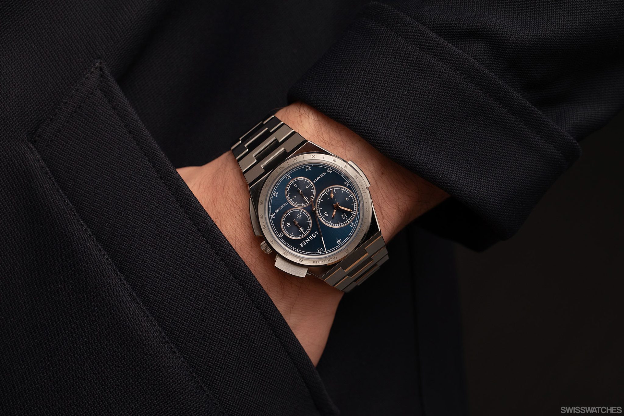 loebner-chrono-steelracer-blue-dial-with-the-sledge