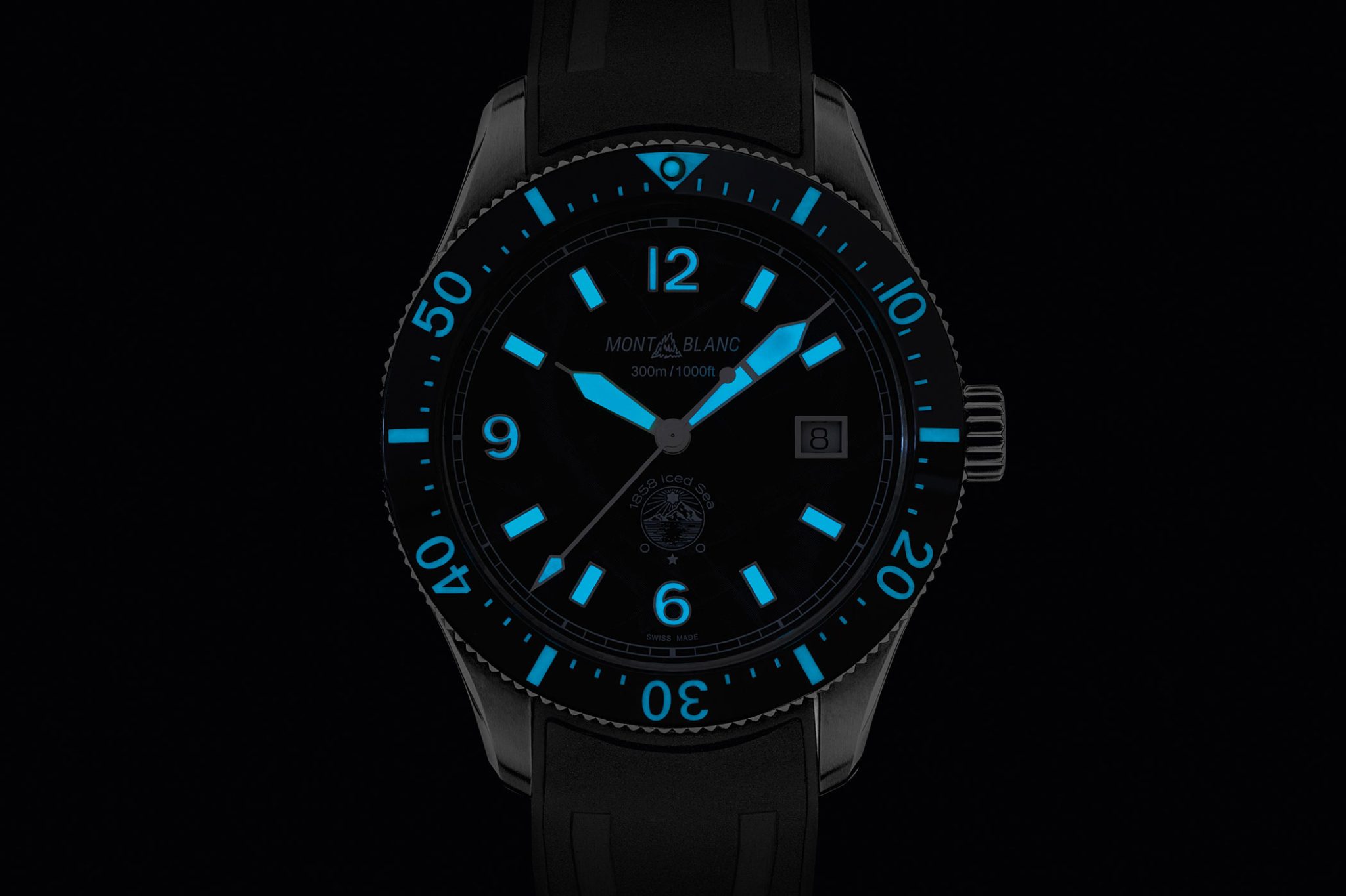 lume-montblanc-1858-iced-sea-automatic-date