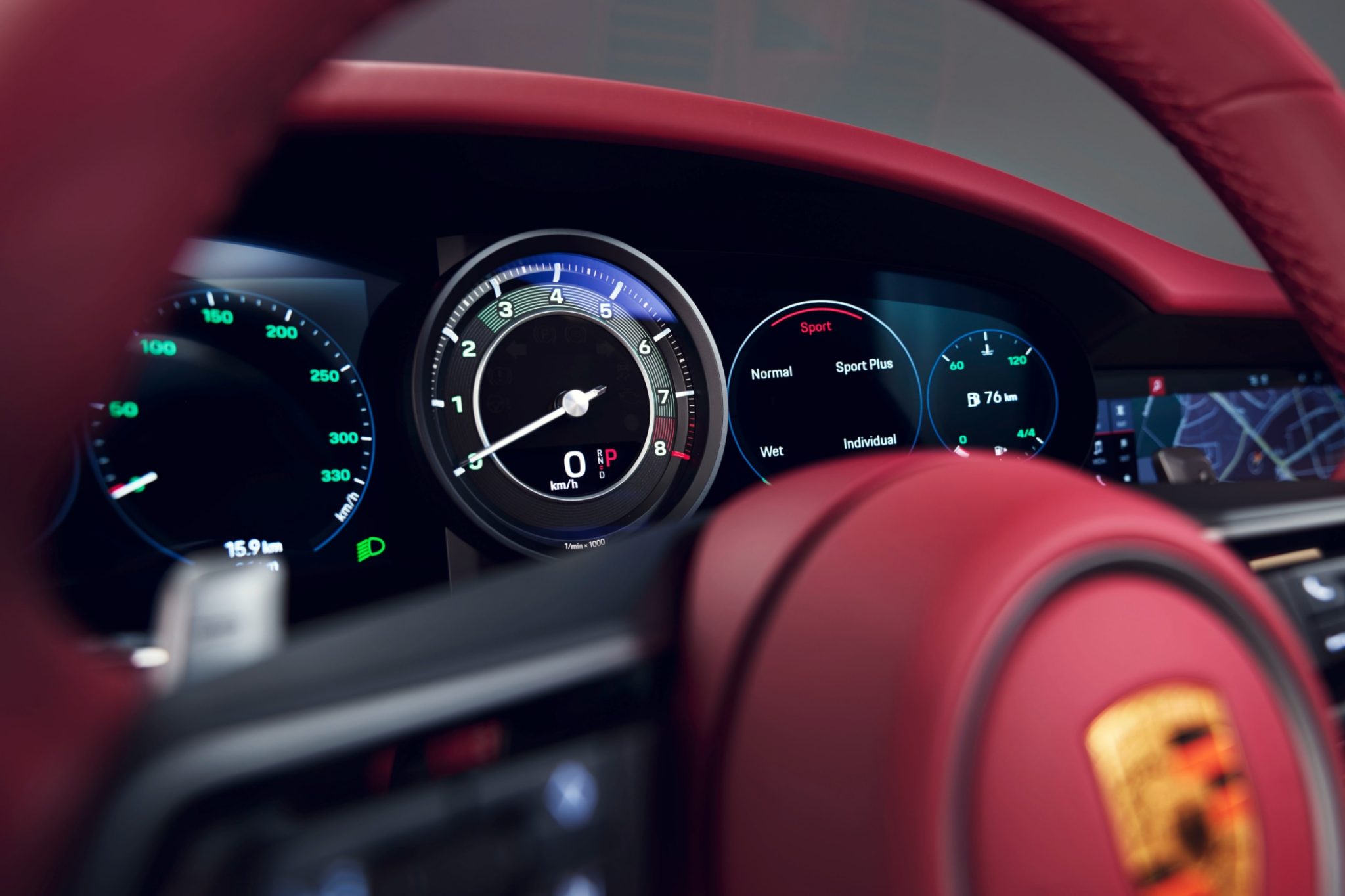 porsche-911-targa-4-s-heritage-design-edition-2020-interior-rev-counter