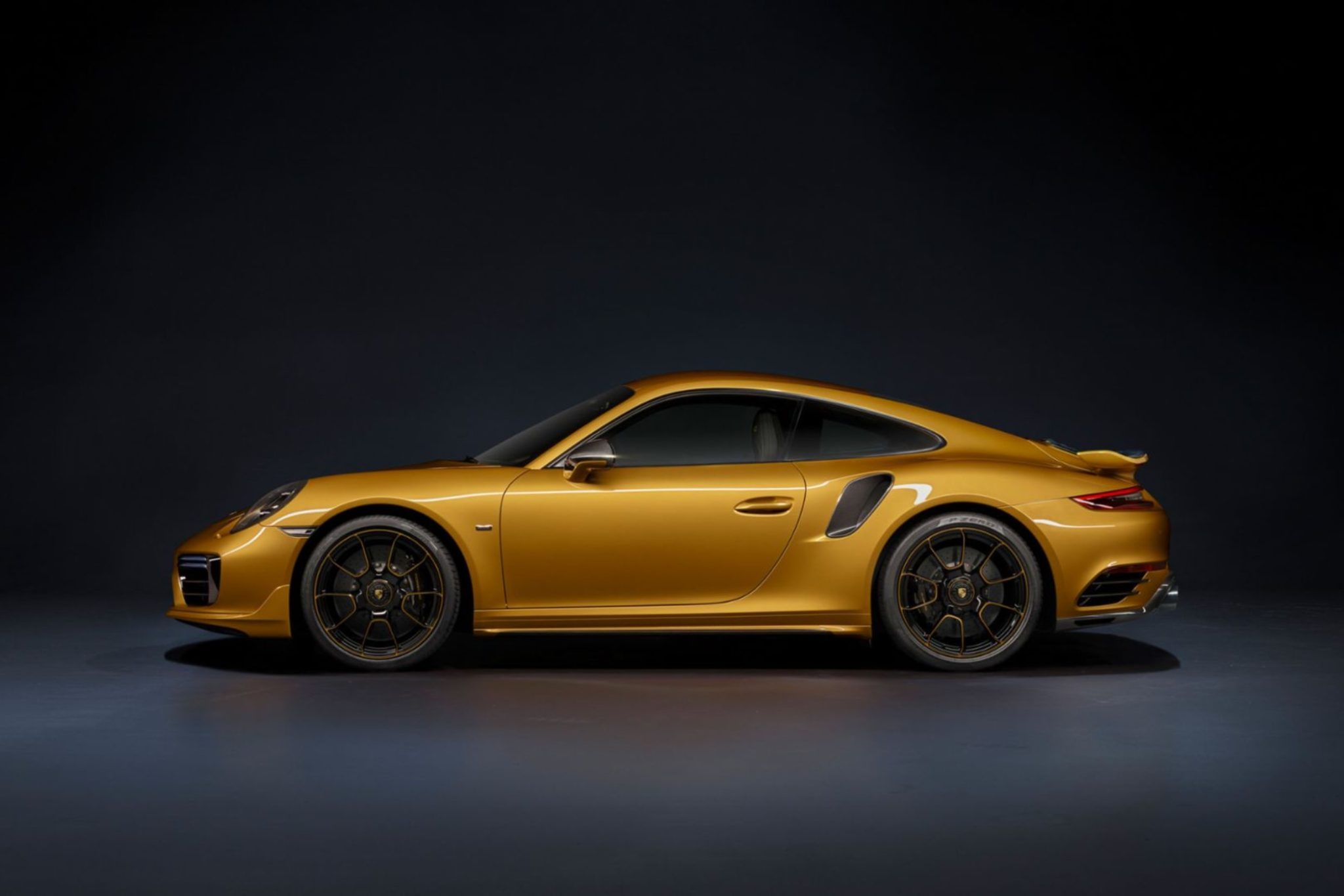 porsche-911-turbo-s-gold-exclusive-side