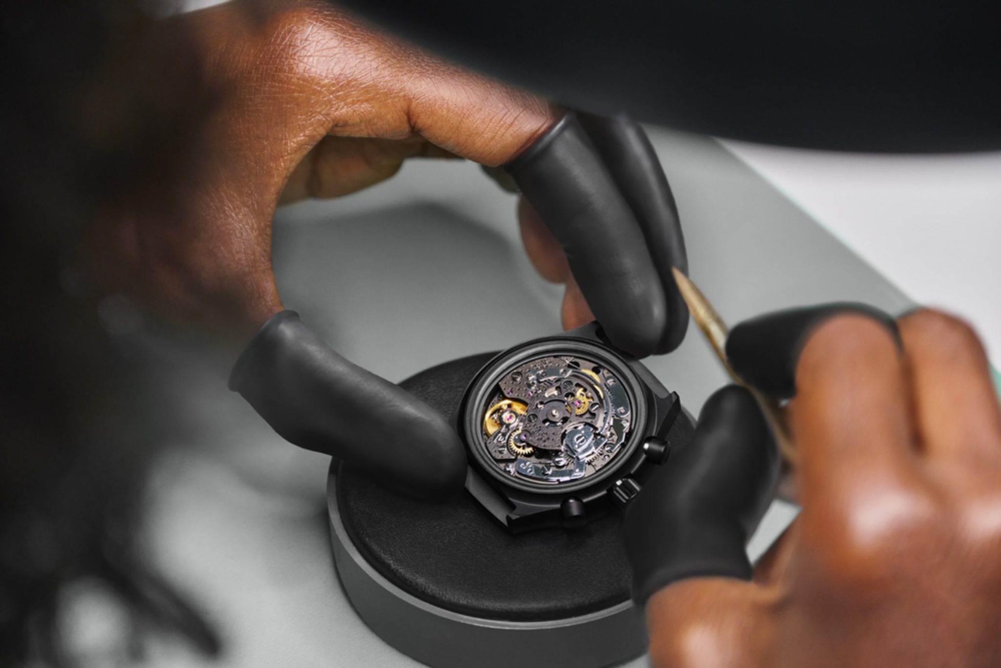 porsche-design-pd-timepieces-manufacture-production-chronograph-1-1972-limited-edition-movement
