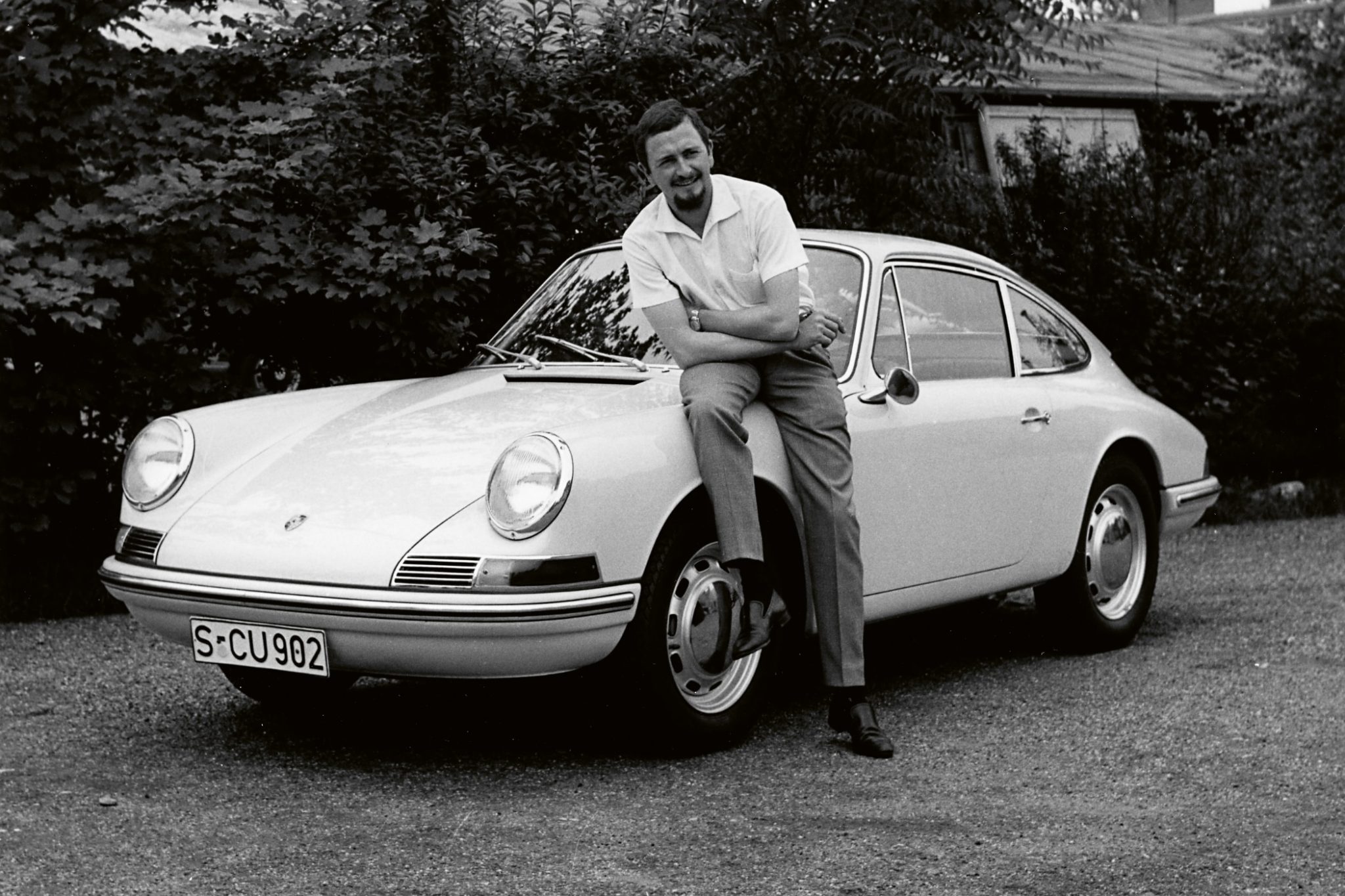 porsche-ferdinand-alexander-f-a-porsche-photo-with-911-car
