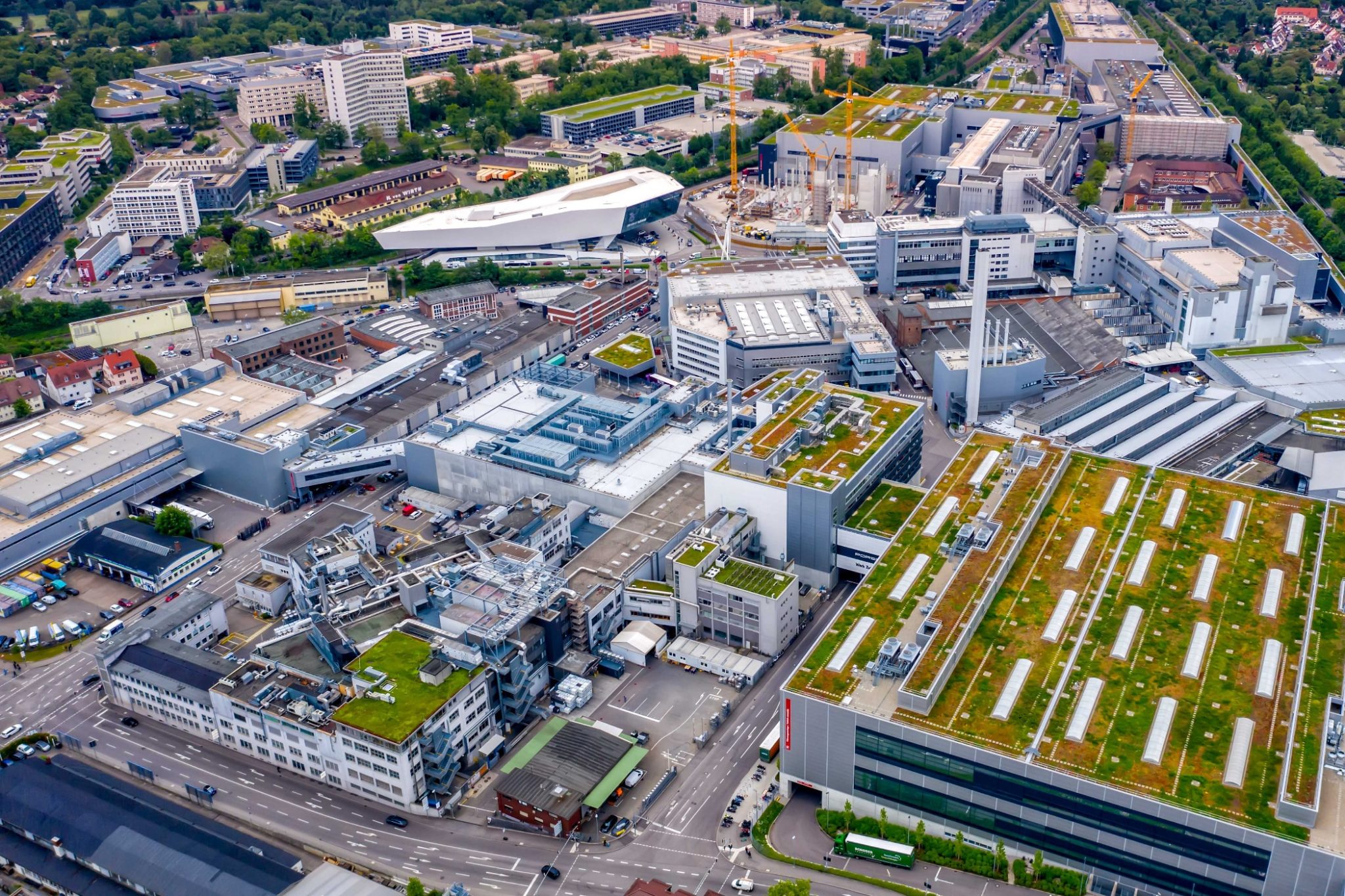 porsche-werk-zuffenhausen-copyright-porsche-ag