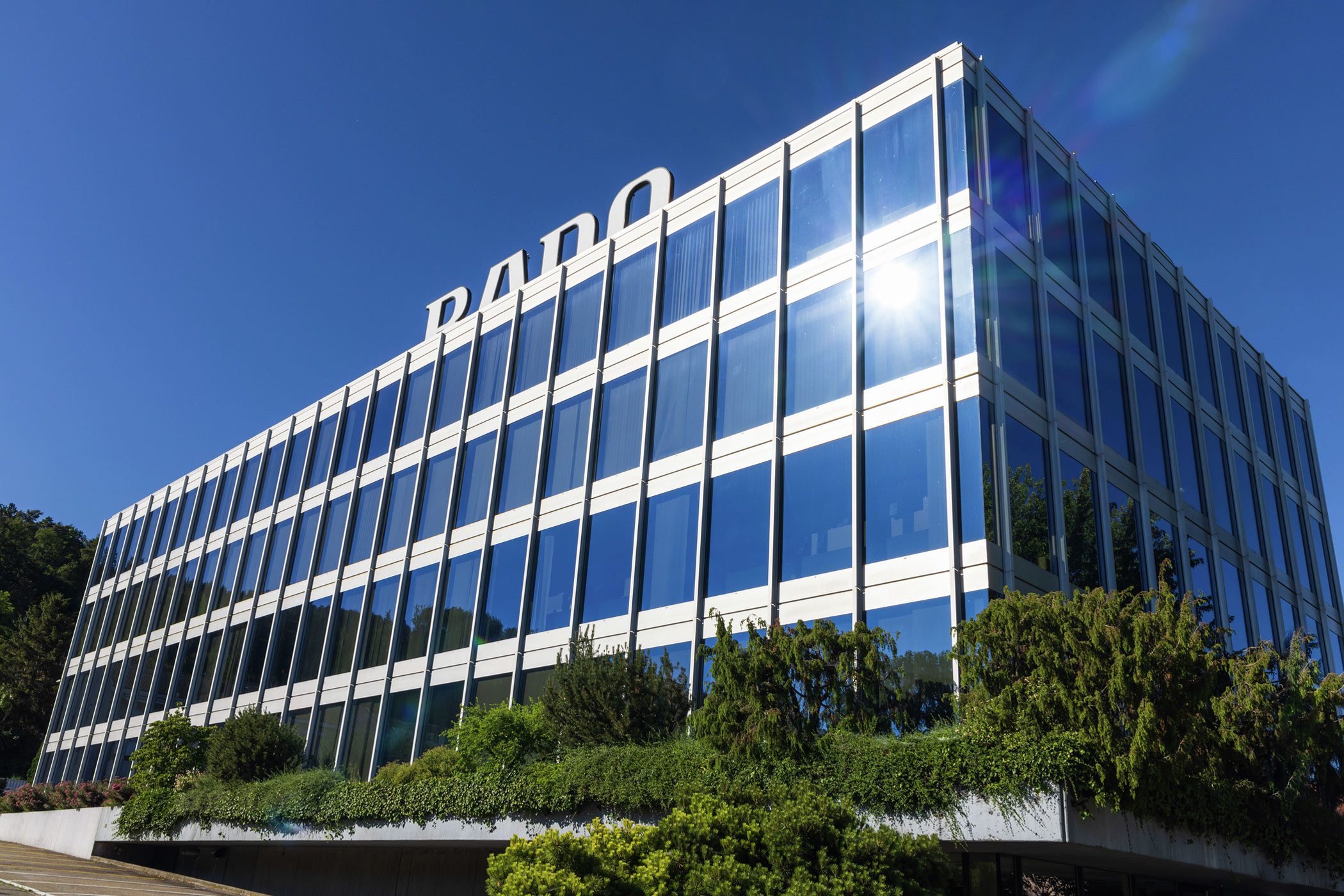 rado-challenging-the-future-2