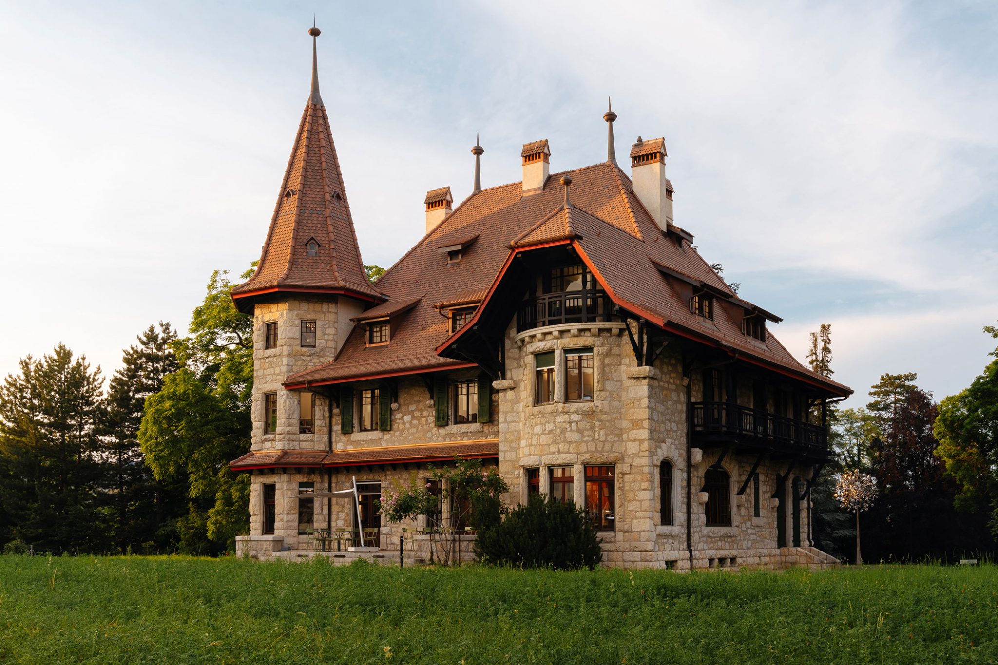 independent-watchmakers-mbandf-mad-house-in-carouge-geneva-exterior
