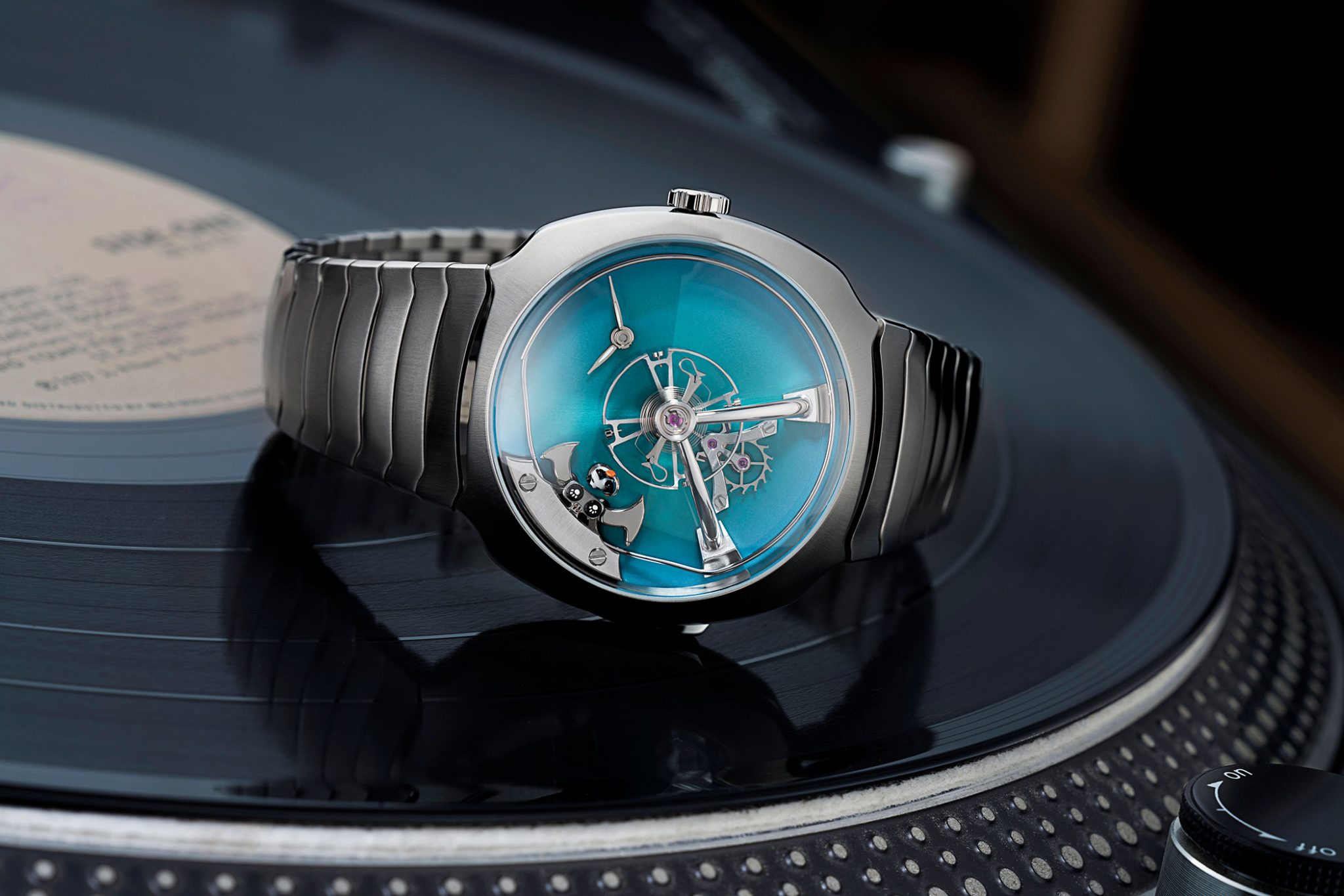 independent-watchmakers-mbandf-moser-streamliner-pandamonium-only-watch-2023