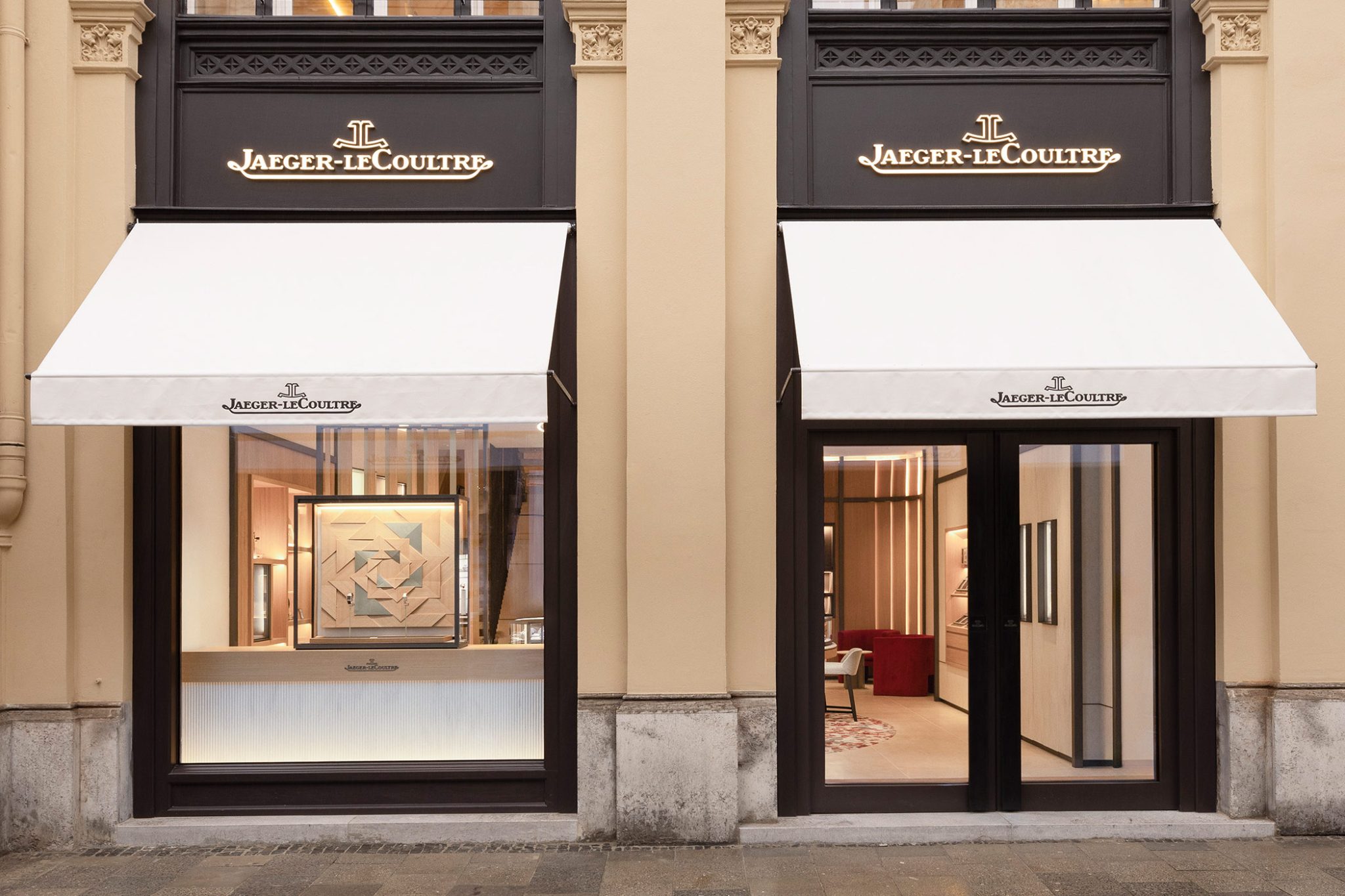 jeager-lecoultre-boutique-munich-from-outside