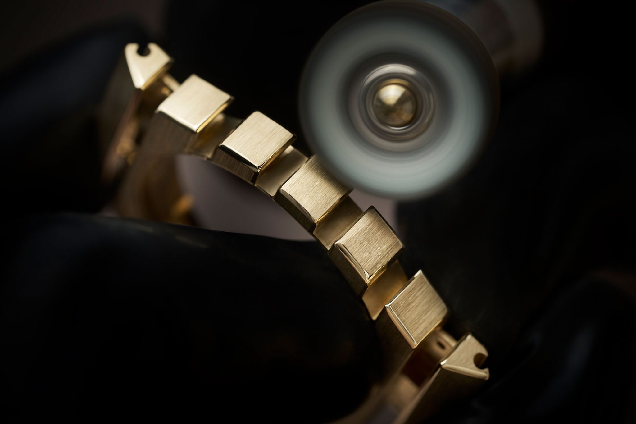 38mm-yellow-gold-case-from-piaget-polo-79