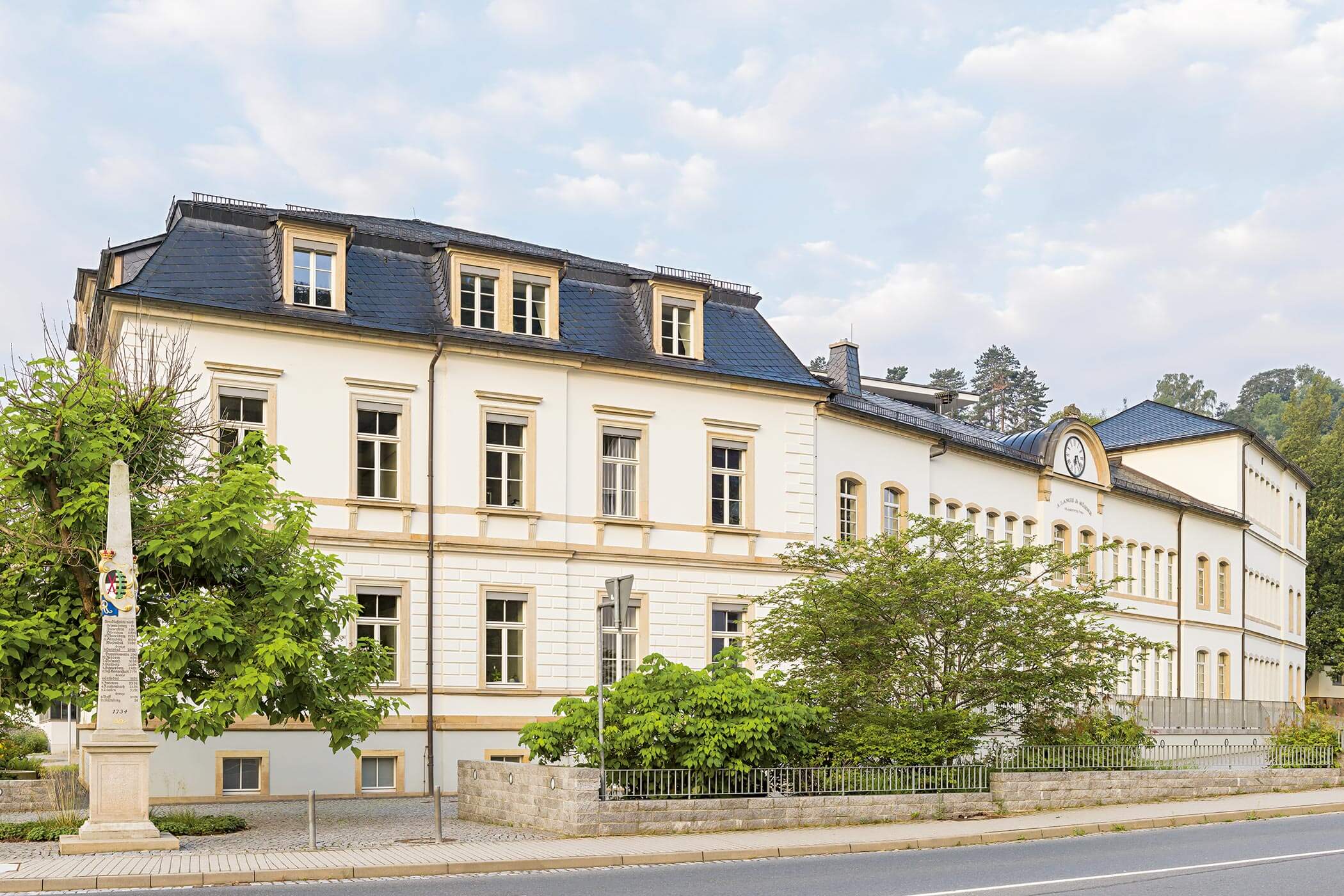 a-lange-soehne-manufactory-family-house-exterior-view