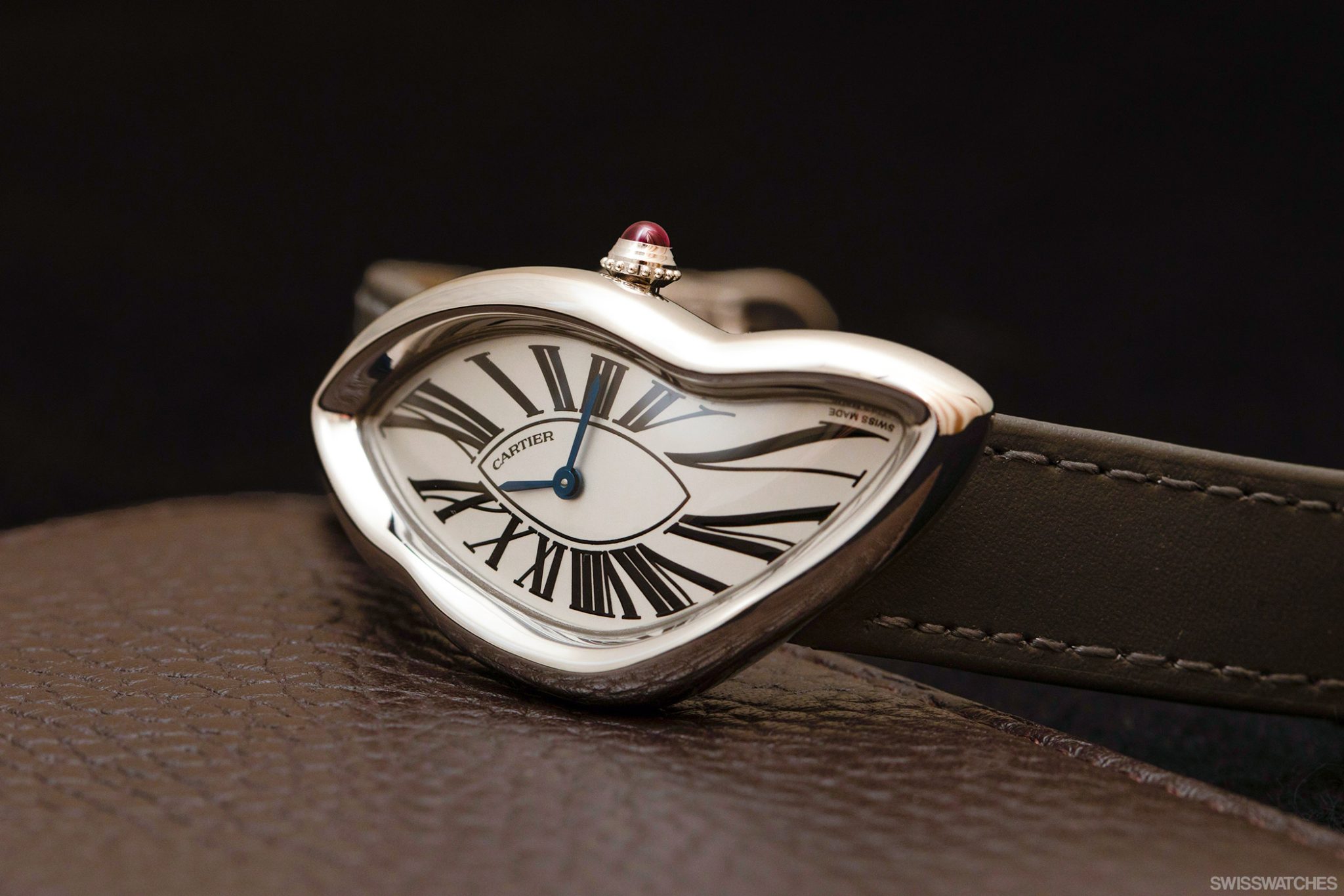 cartier-crash-in-platinum-red-crown