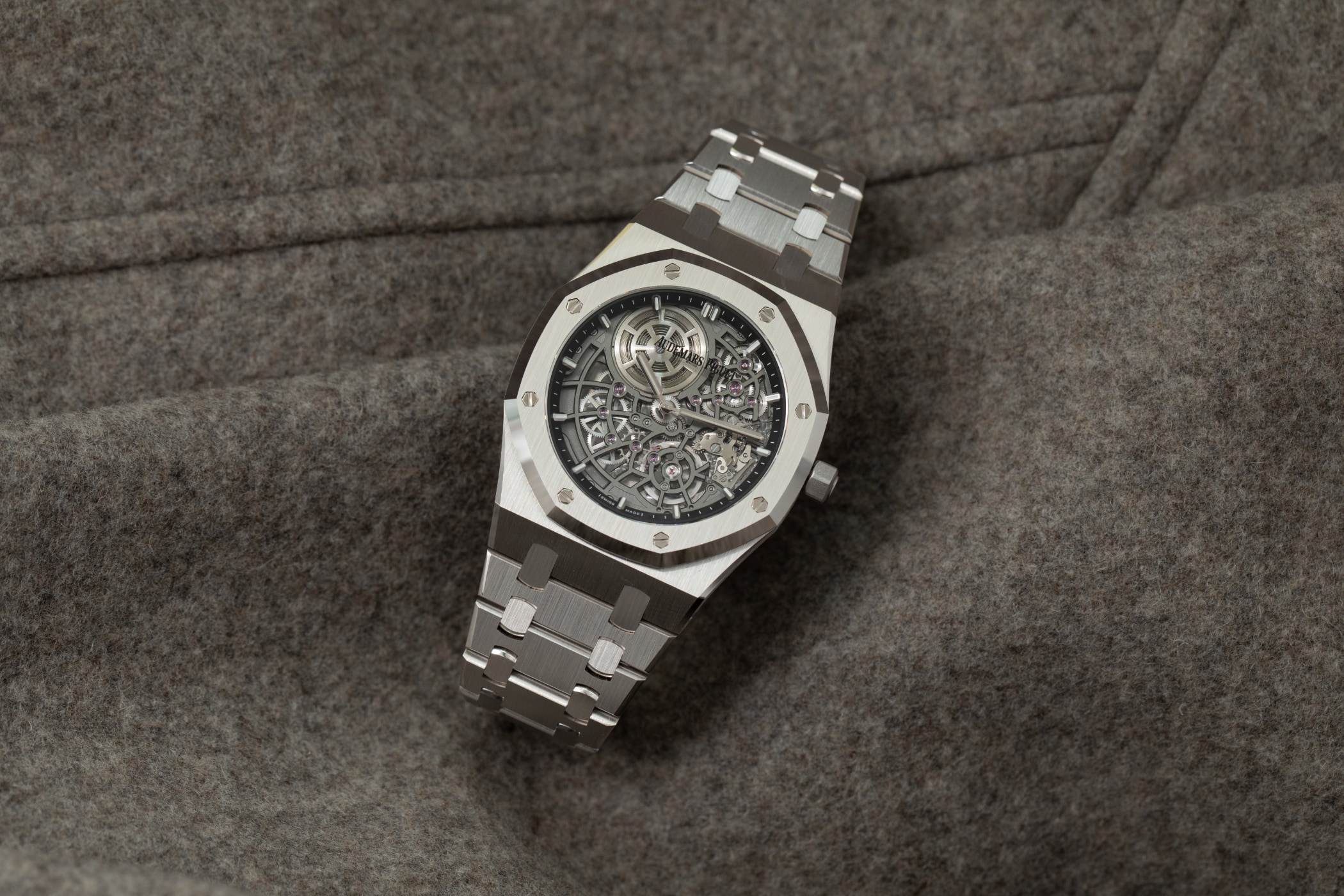 audemars-piguet-royal-oak-jumbo-extra-thin-openworked