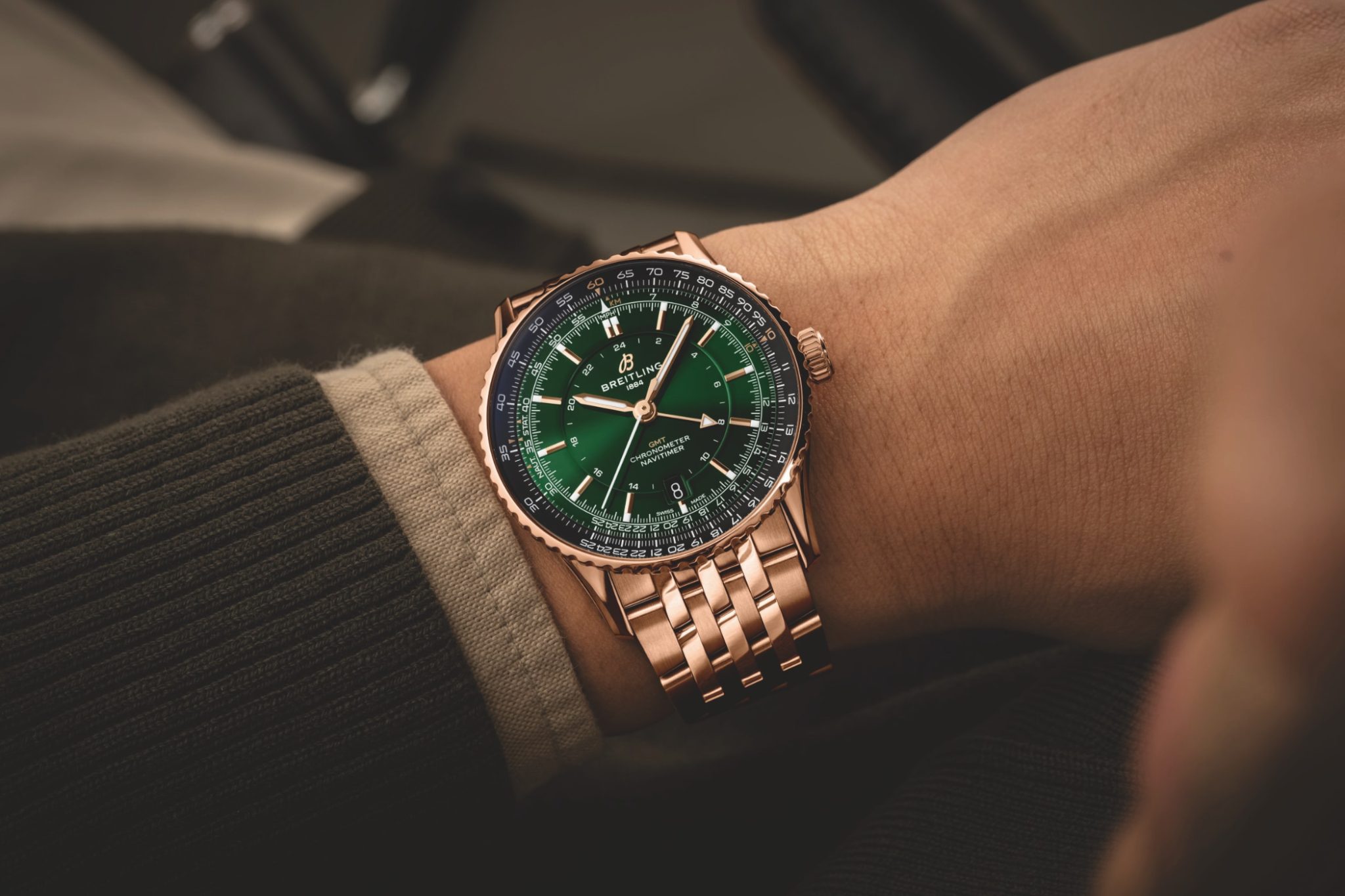 breitling-navitimer-automatic-gmt-41-redgold-green
