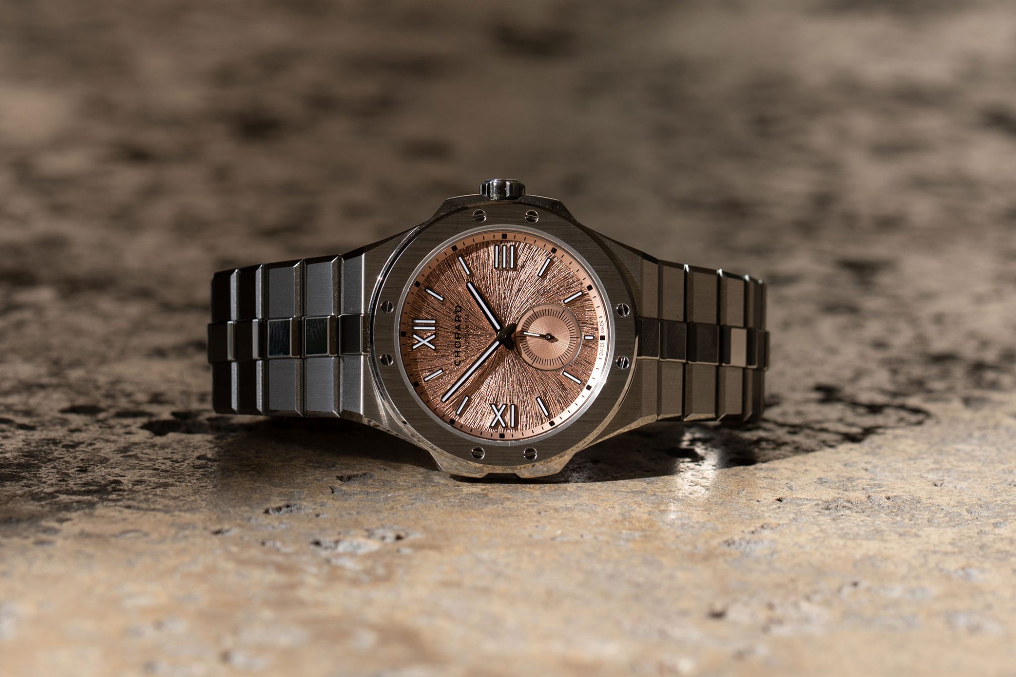 chopard-alpine-eagle-xps-41-lucent-steel-with-salmon-dial