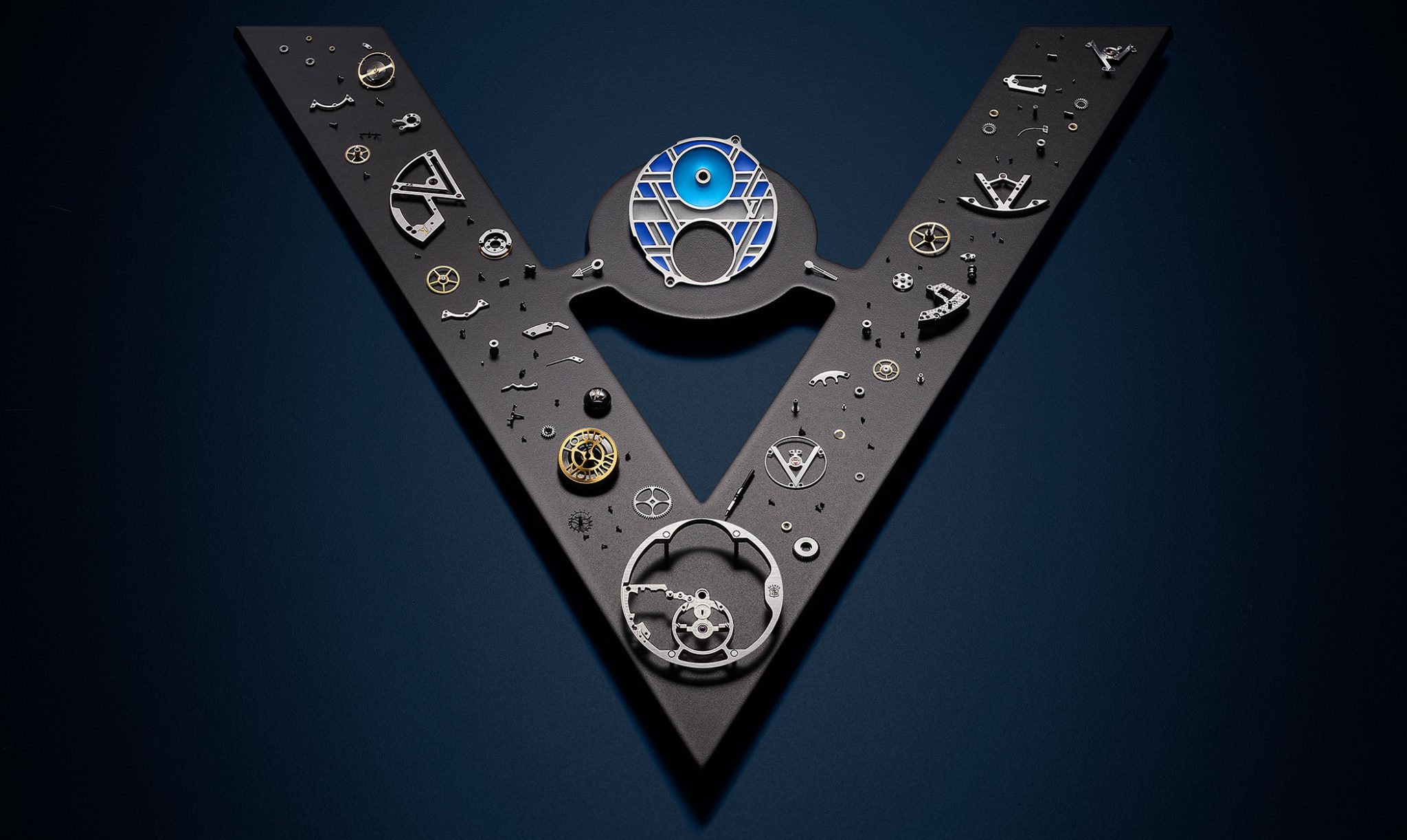 louis-vuitton-voyager-flying-tourbillon-poincon-de-geneve-plique-a-jour-5