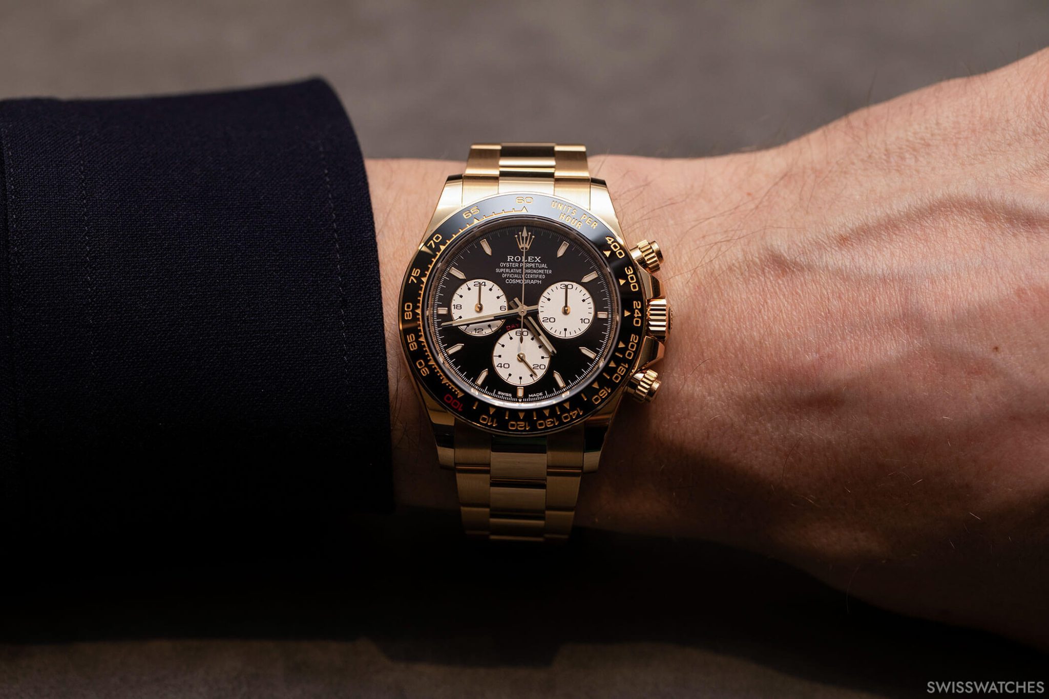 rolex-daytona-le-mans-100th-anniversary-yellow-gold-ww-2024