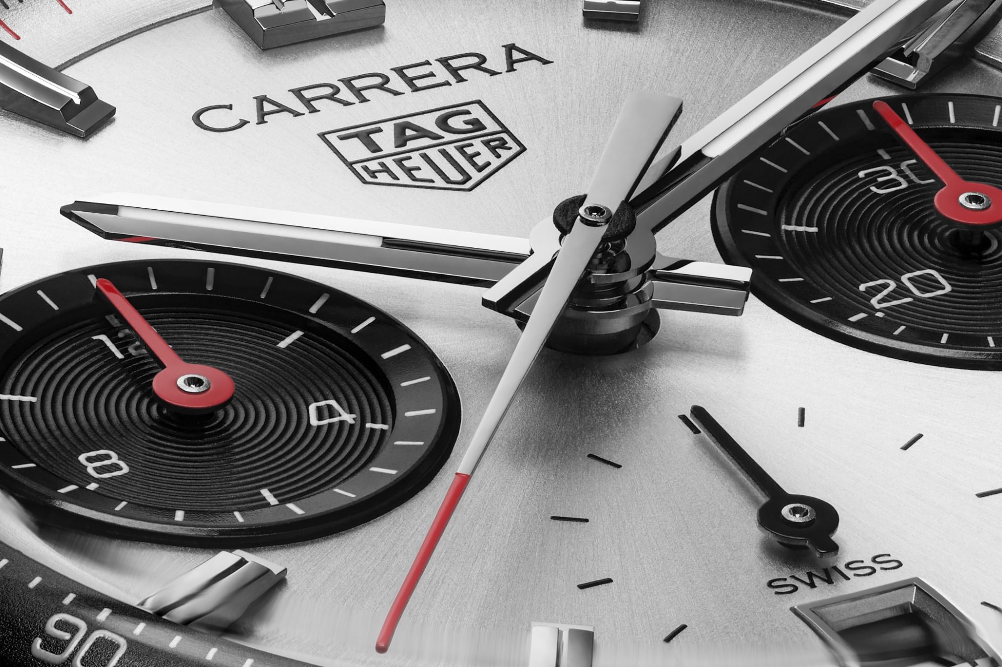tag-heuer-carrera-chronograph-panda-cbs2216.ba0041-closeup