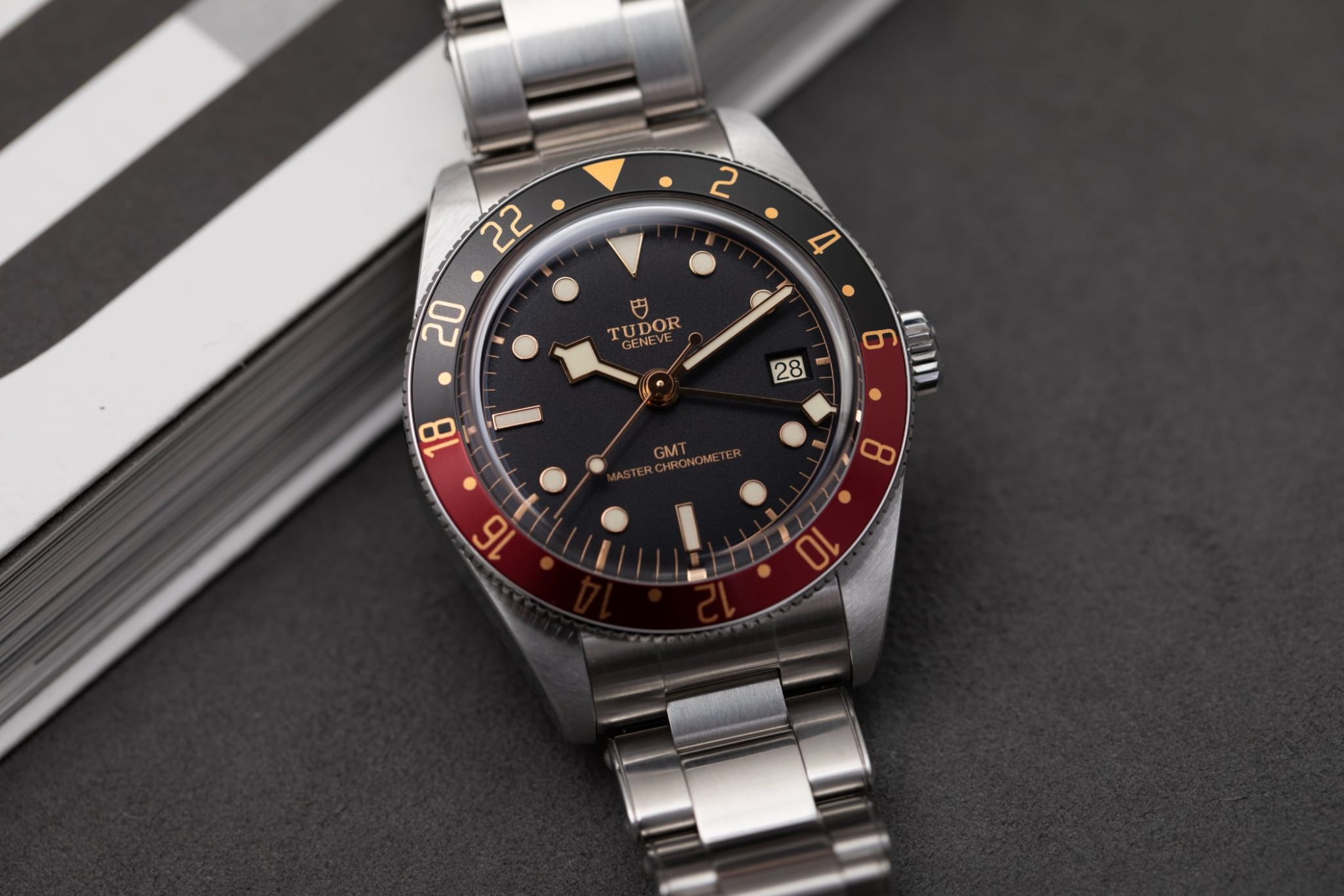 tudor-2024-black-bay-58-gmt-m7939g1a0nru-0001-live