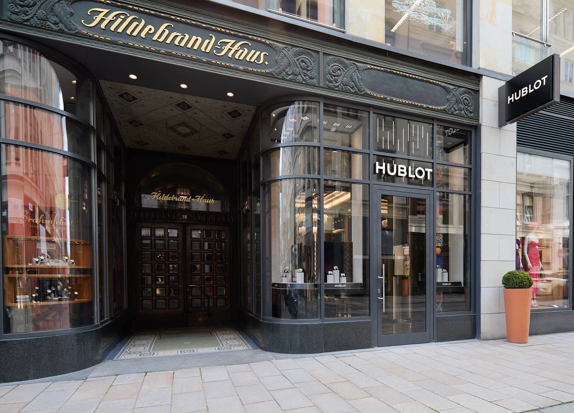 hublot-boutique-hamburg-exterior-01