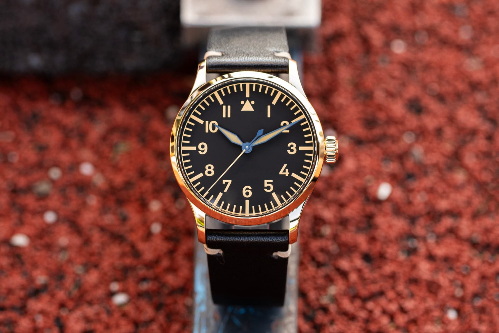 stowa-flieger-olymp-gold-front
