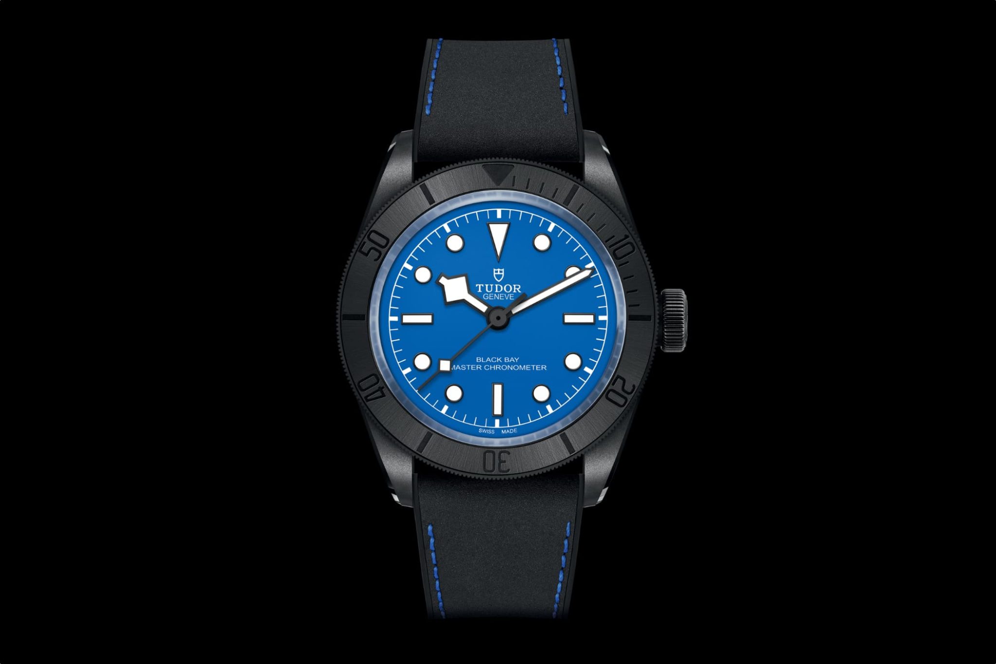 tudor-black-bay-ceramic-blue-m79210cnu-0007-dial