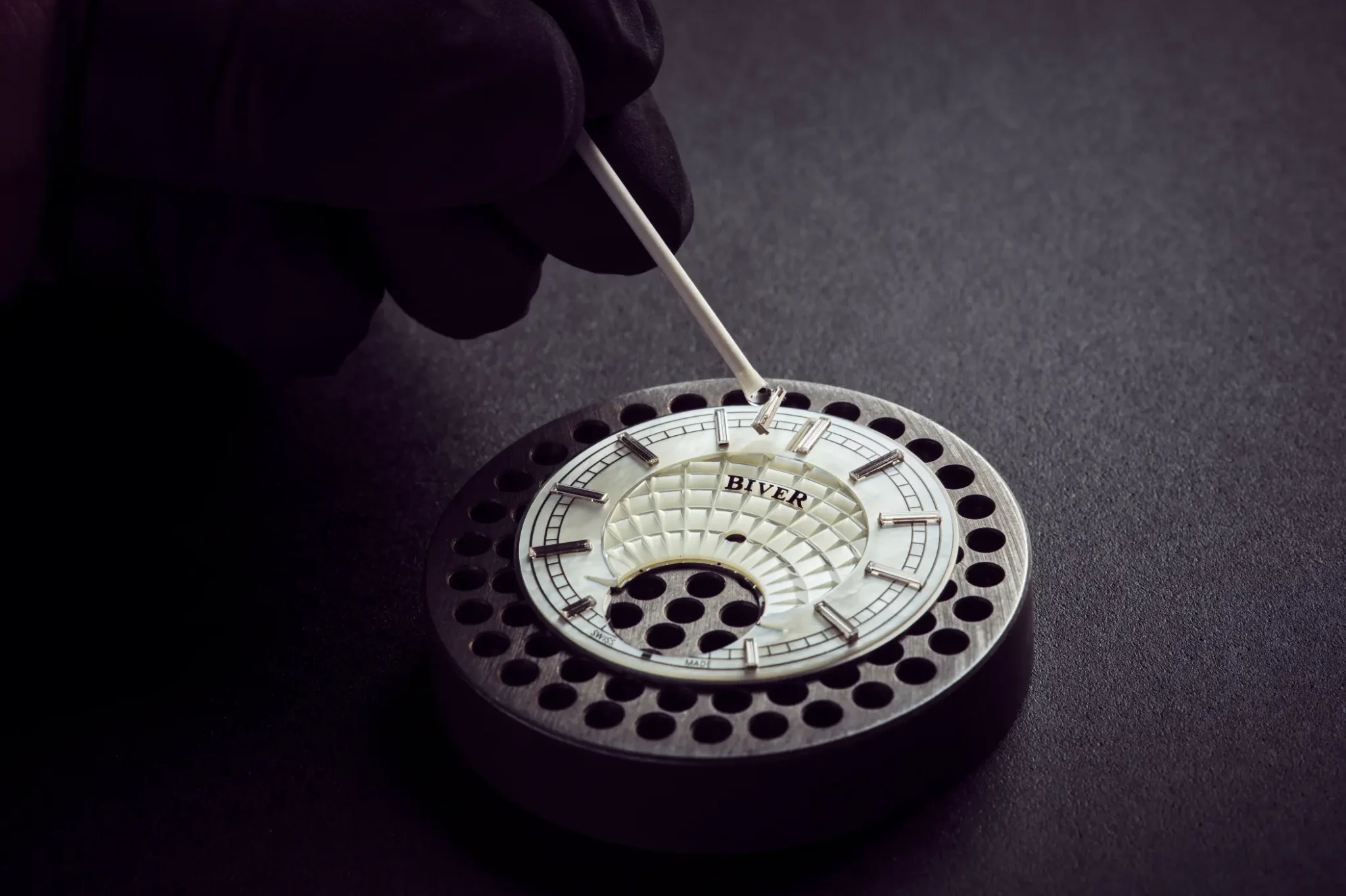 jcBiver-dial-gemsetting