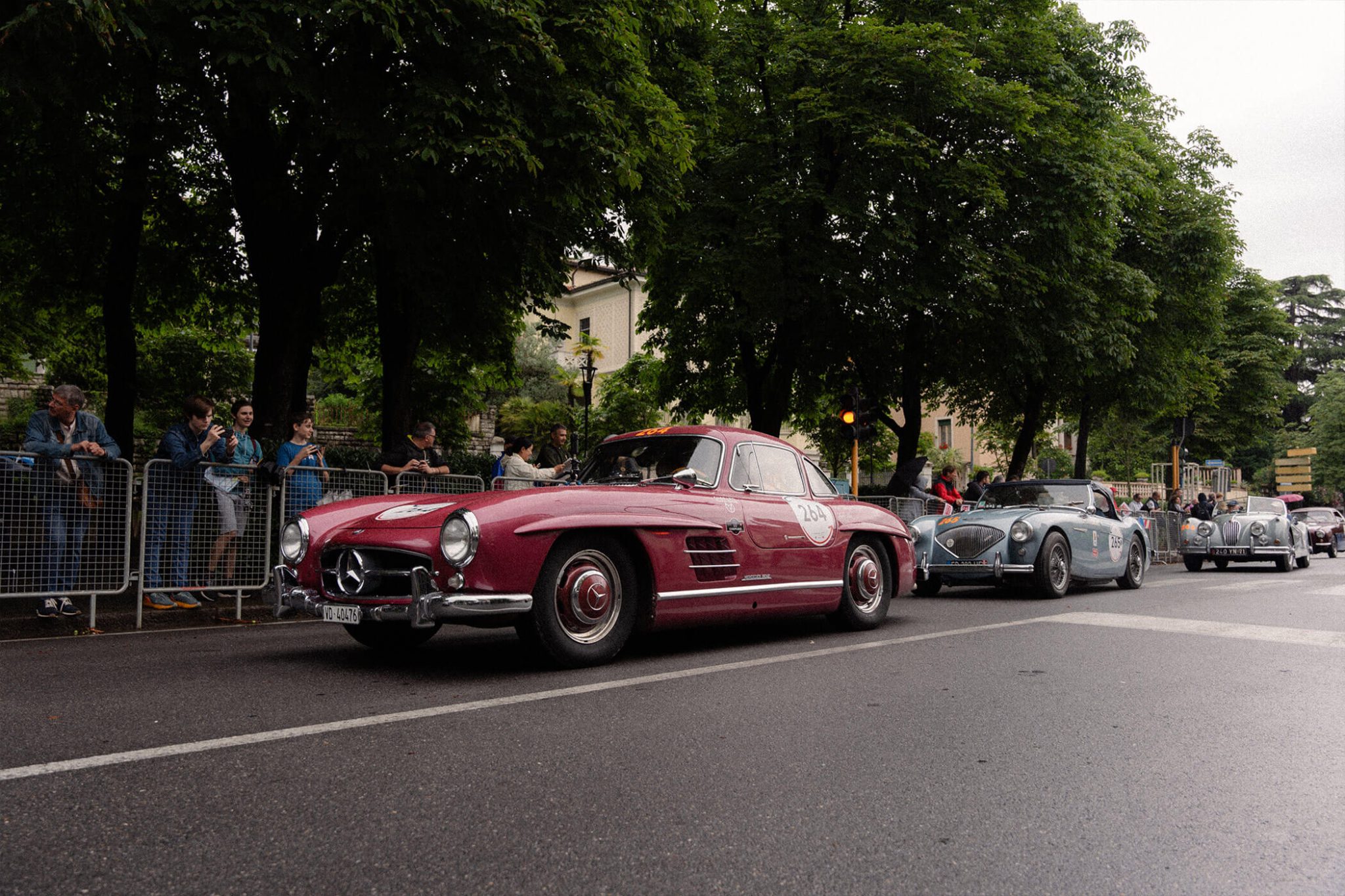 mille-miglia-with-chopard-starting-line-up