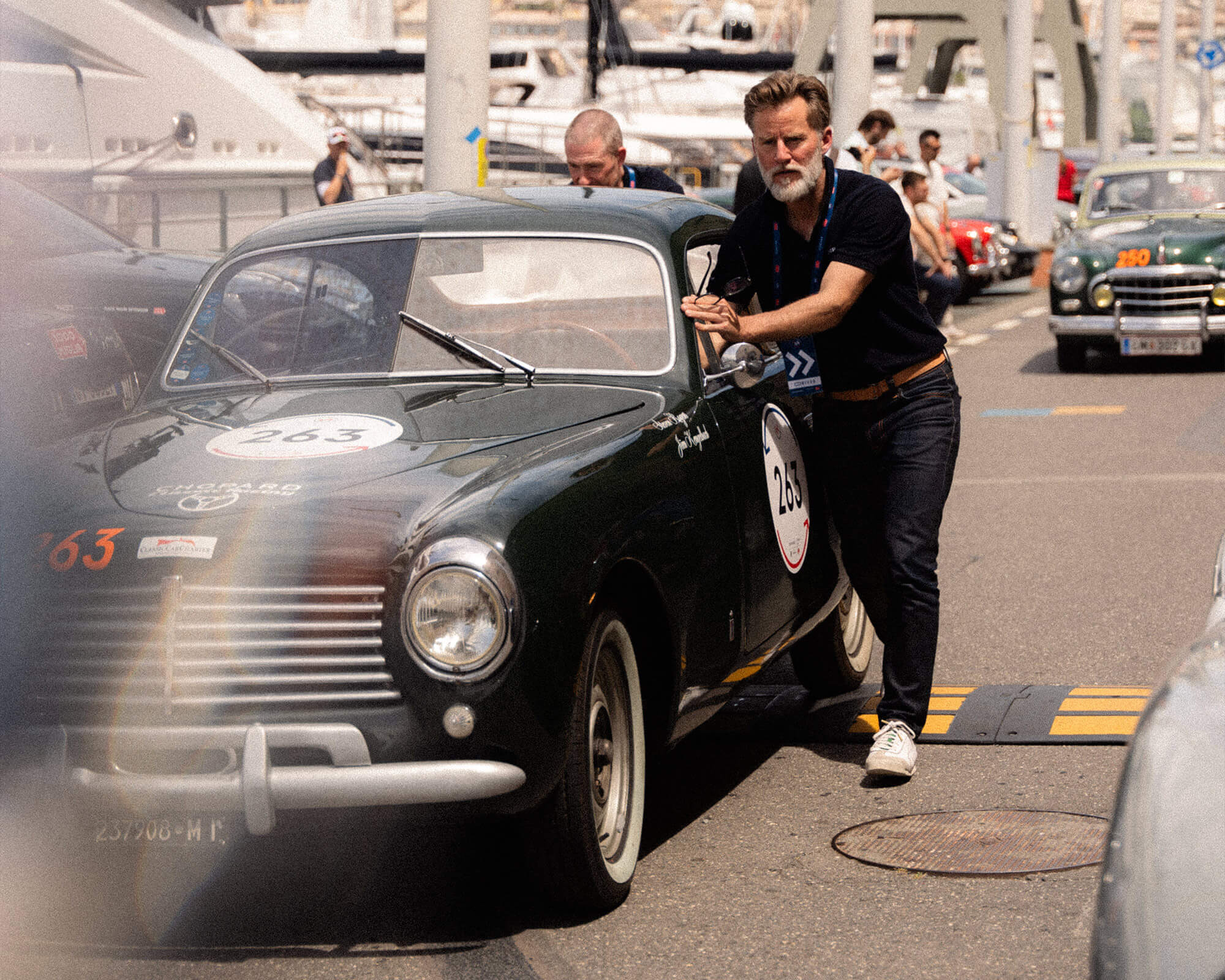 racing-green-fiat-1100-pininfarina-is-pushed