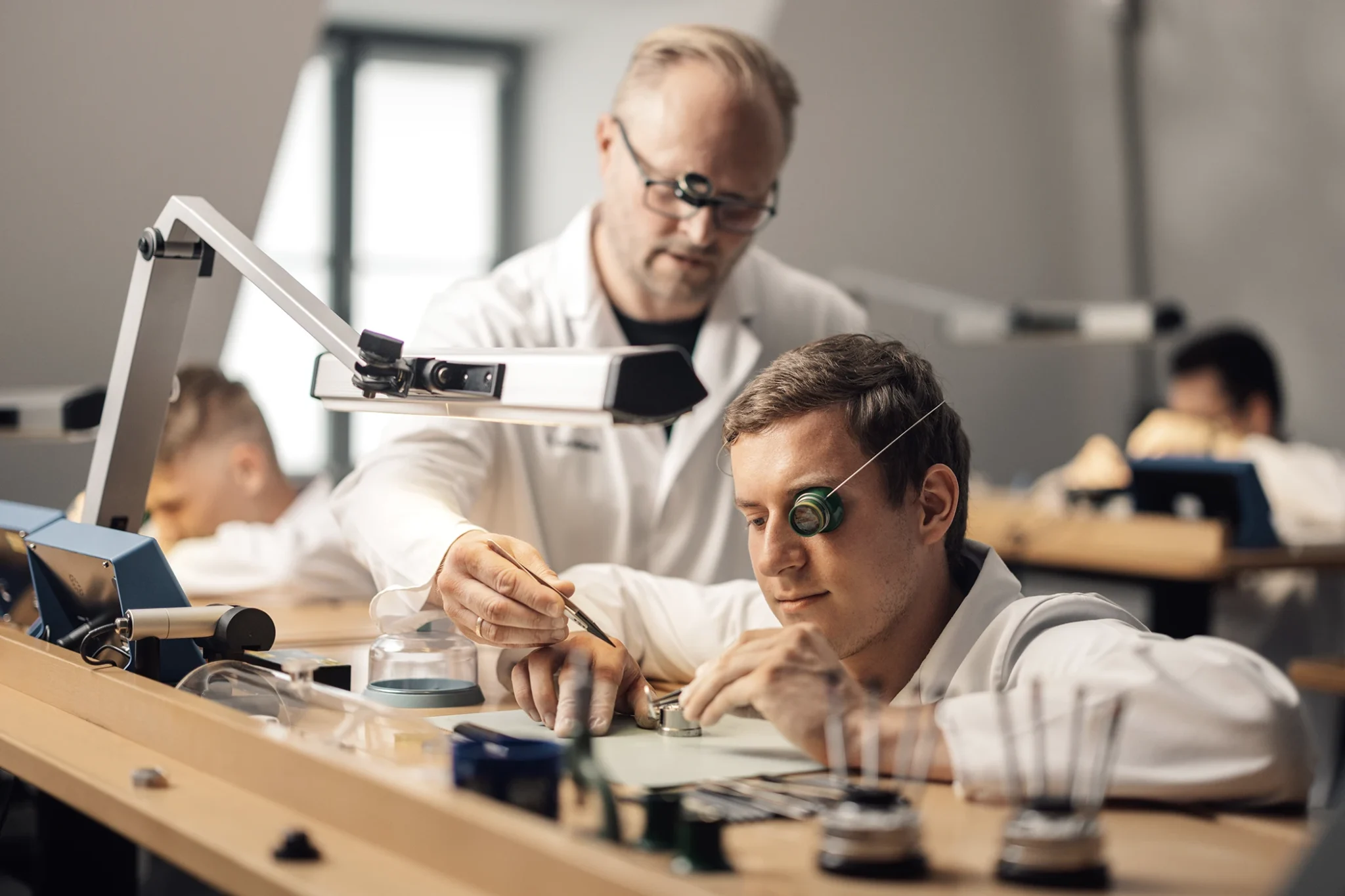 glashuette-original-manufaktur-watchmaking-school-with-watchmakers