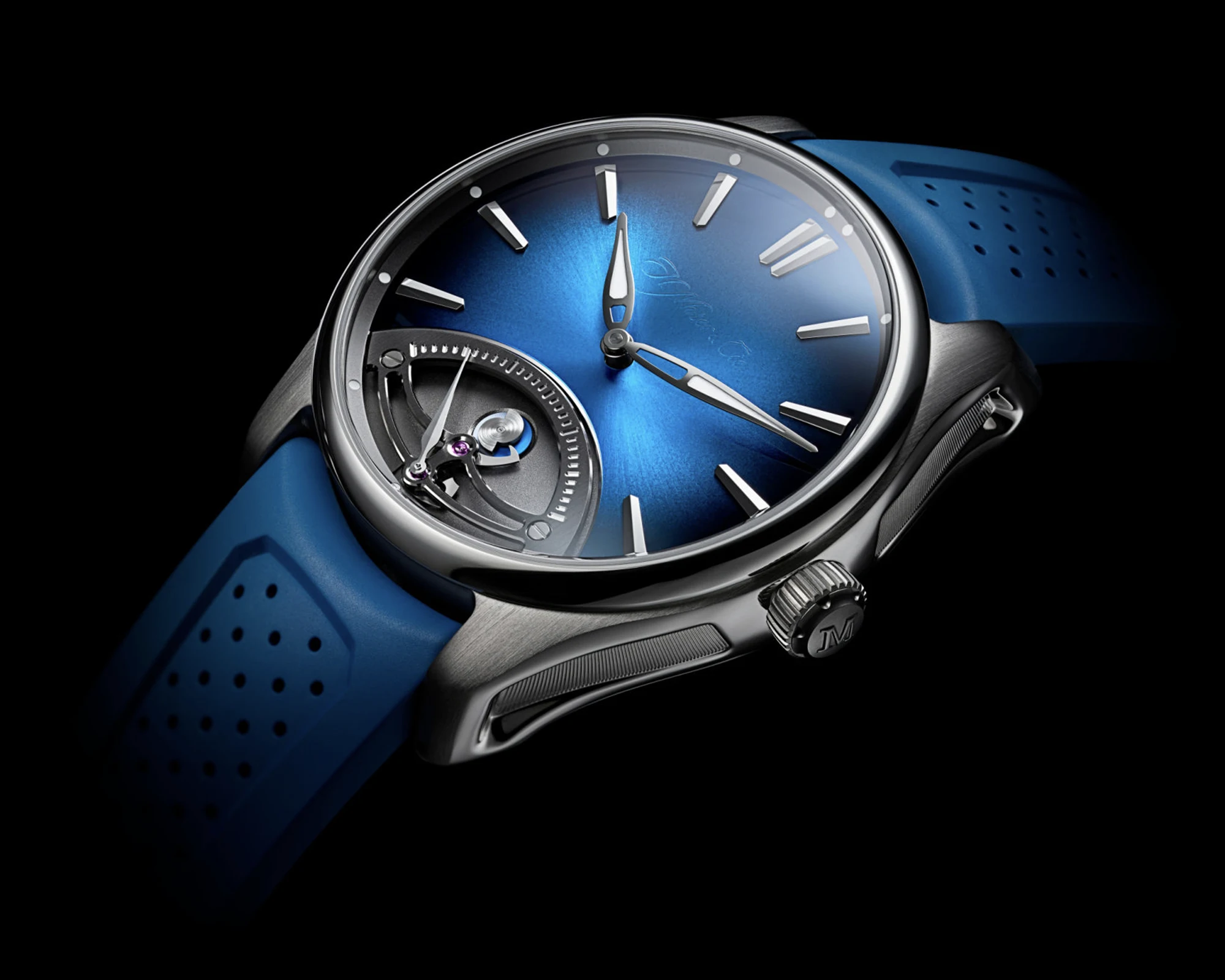 h-moser-cie-pioneer-retrograde-seconds-case
