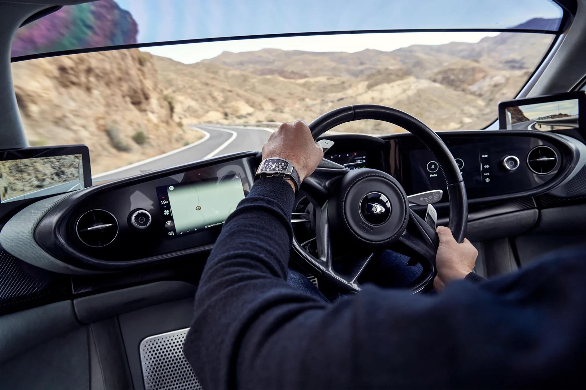 the-richard-mille-40-01-mclaren-speedtail-on-the-wrist