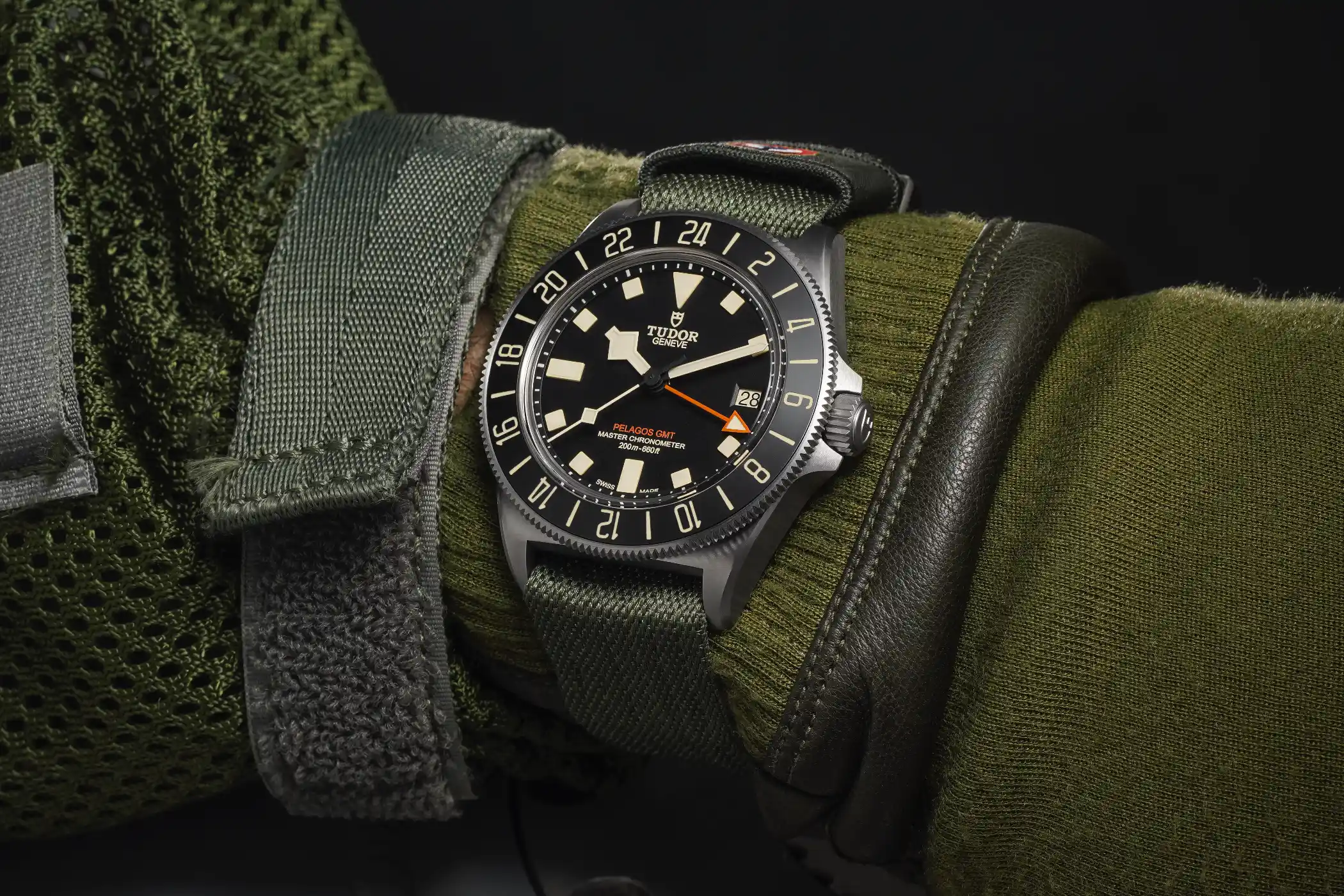 tudor-pelagos-fxd-gmt-2542g247nu-cover