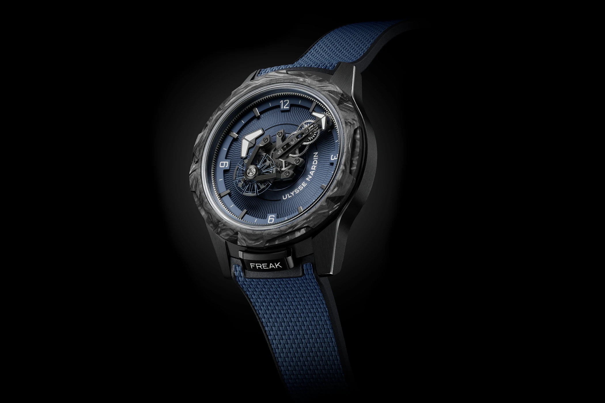 ulysse-nardin-freak-one-navy-blue-frontal-2
