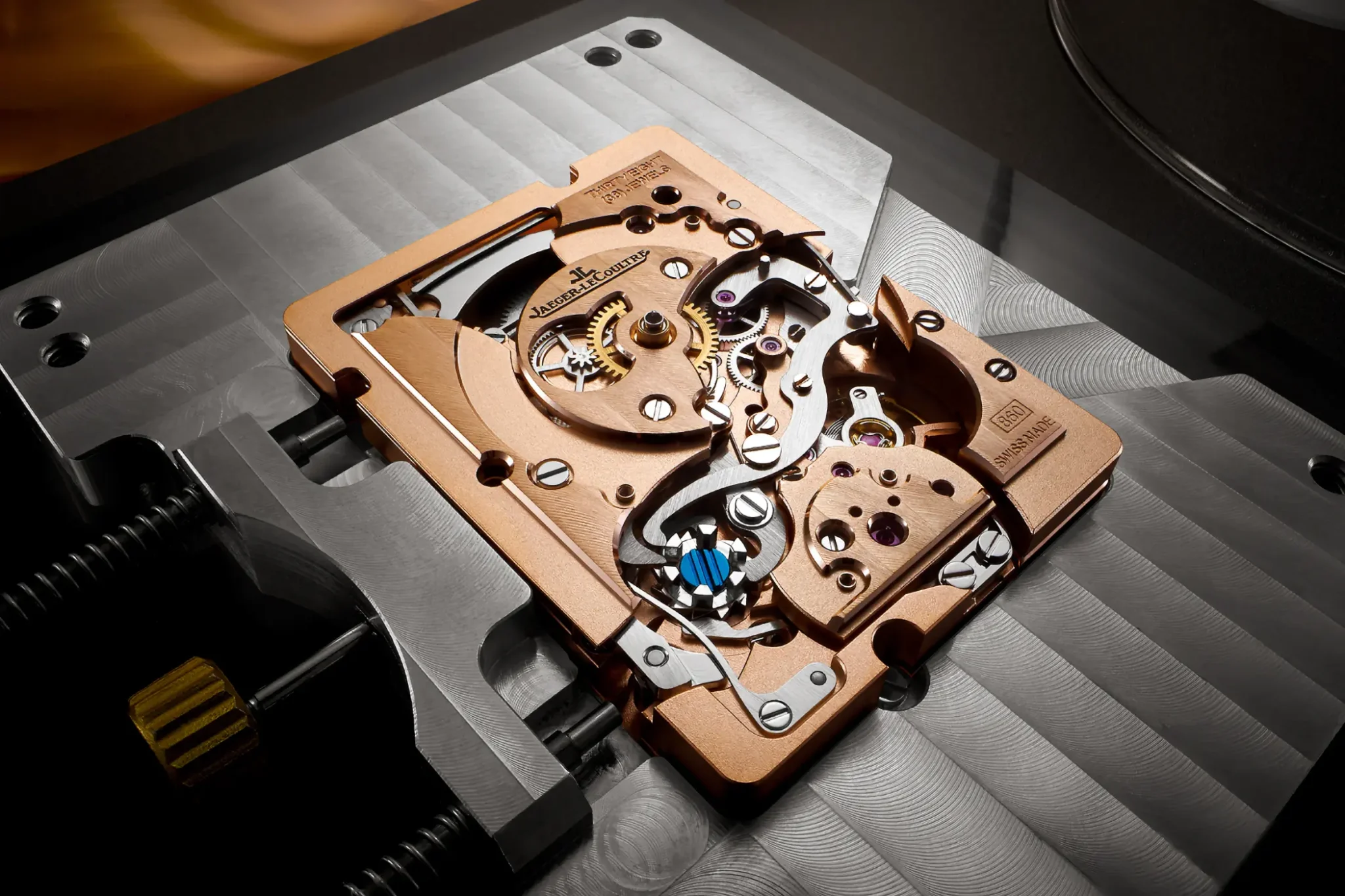 jaeger-lecoultre-reverso-tribute-chronograph-pink-gold-q389256j-movement