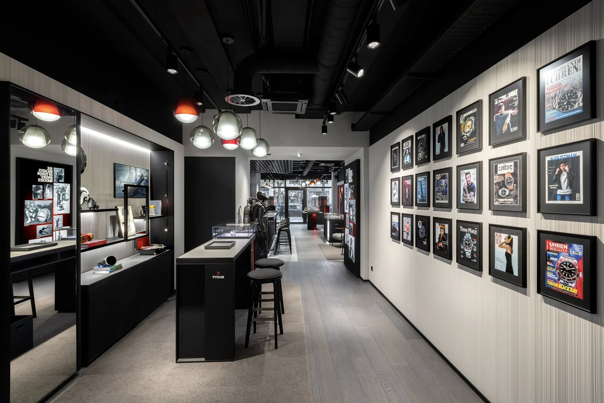 new-tudor-boutique-in-berlin-presentationroom