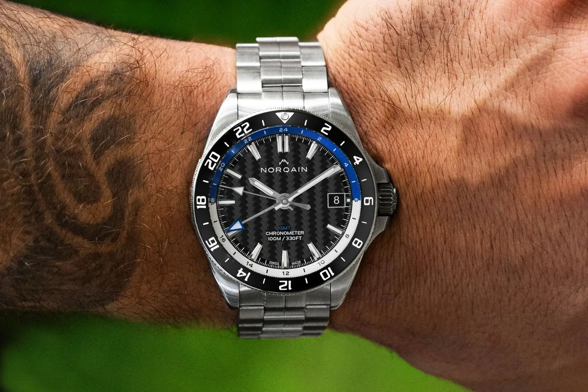 norqain-neverest-gmt-ref-nn1100sc1cg-ba111-on-the-wrist