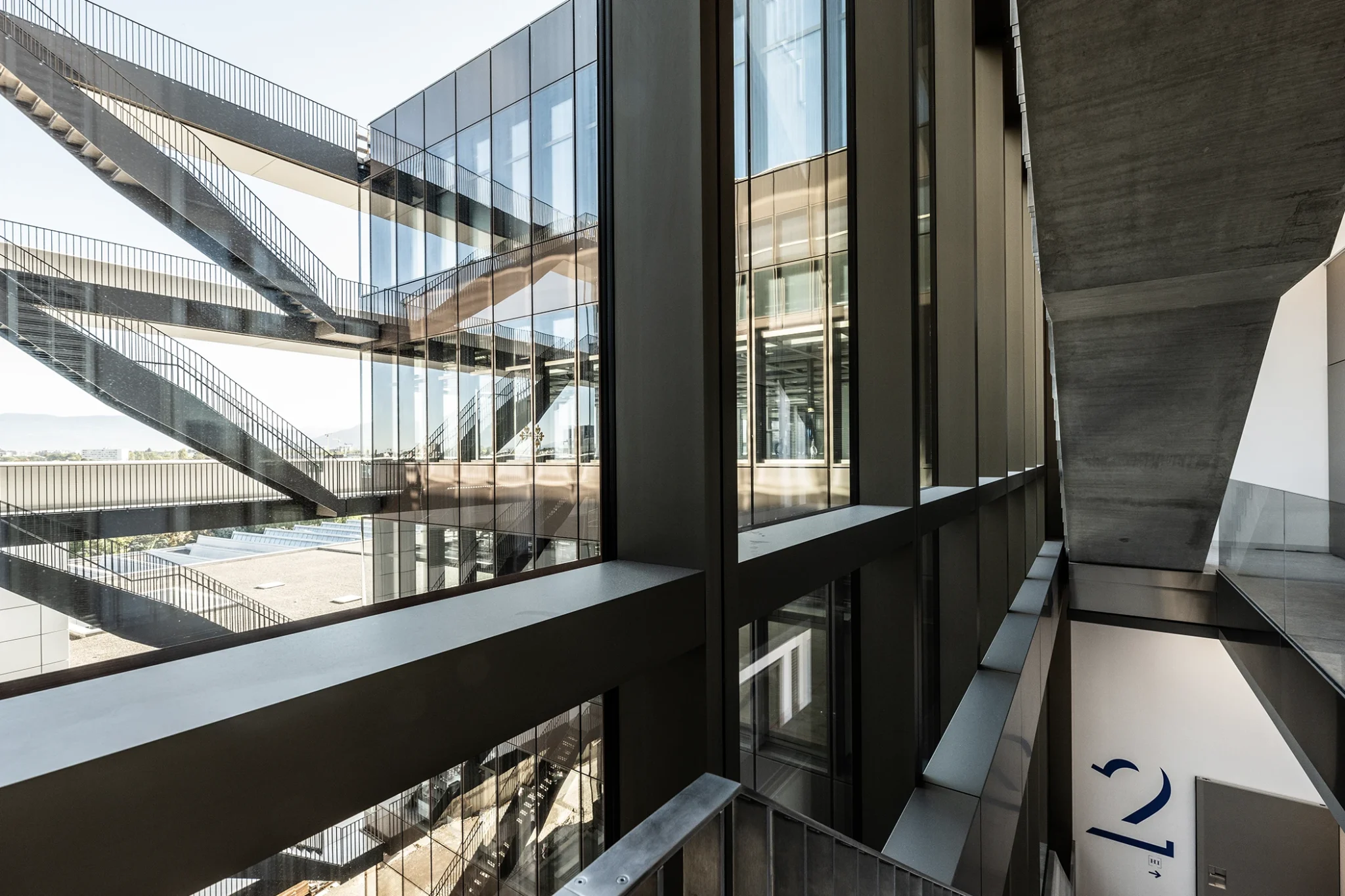 patek-philippe-manufacture-visit-architecture-from-the-inside