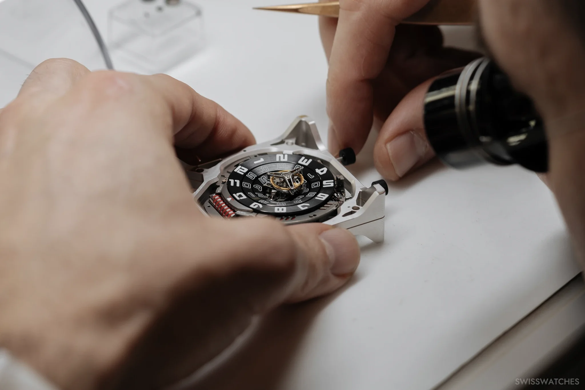 vanguart-manufacture-working-on-the-dial-of-the-black-hole-tourbillon