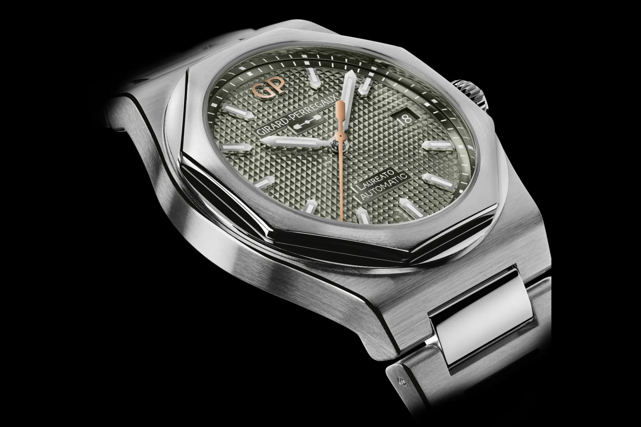 girard-perregaux-laureato-38mm-sage-green-case
