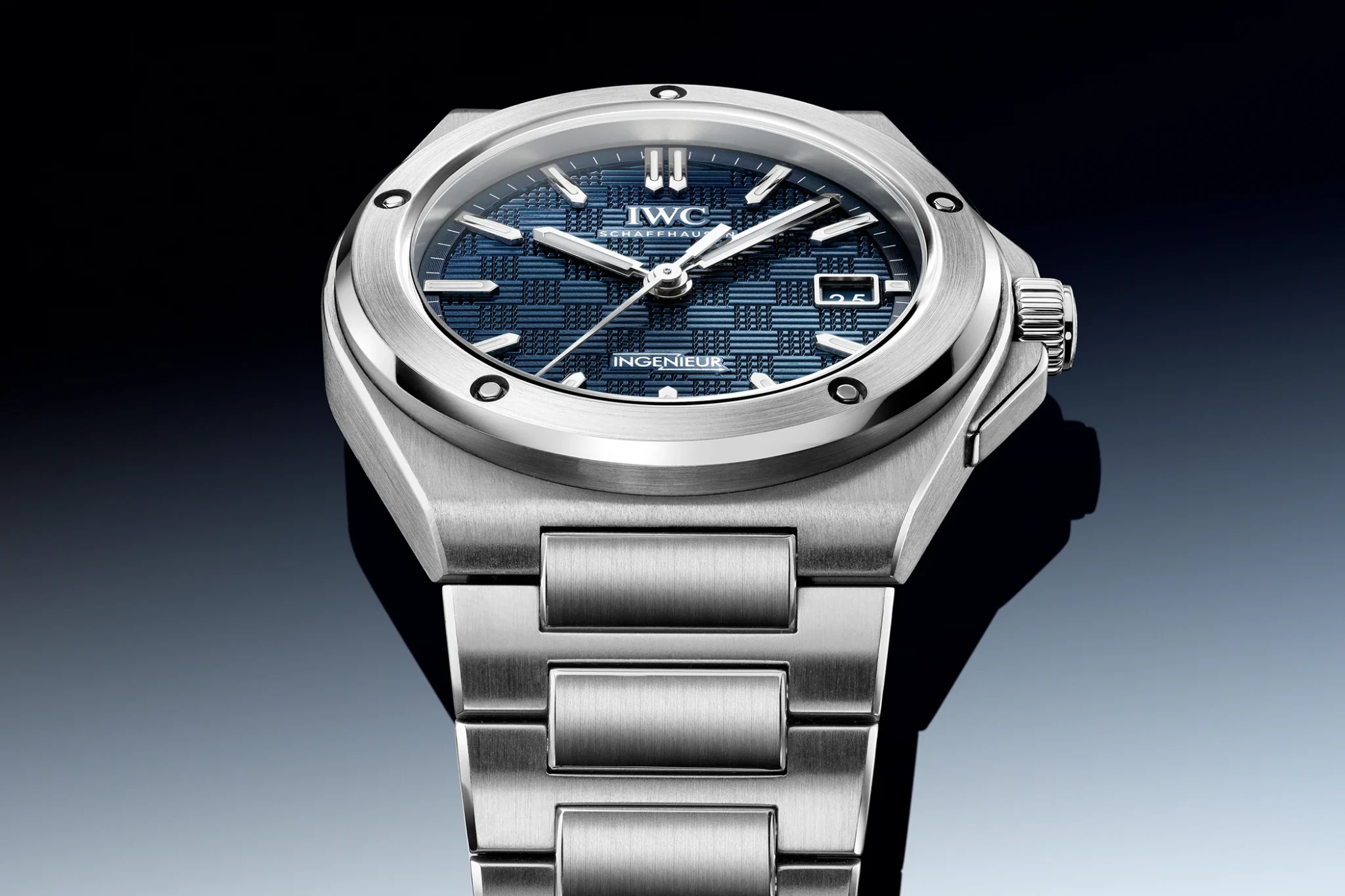 iwc-ingenieur-automatic-40-blue-iw328902-case