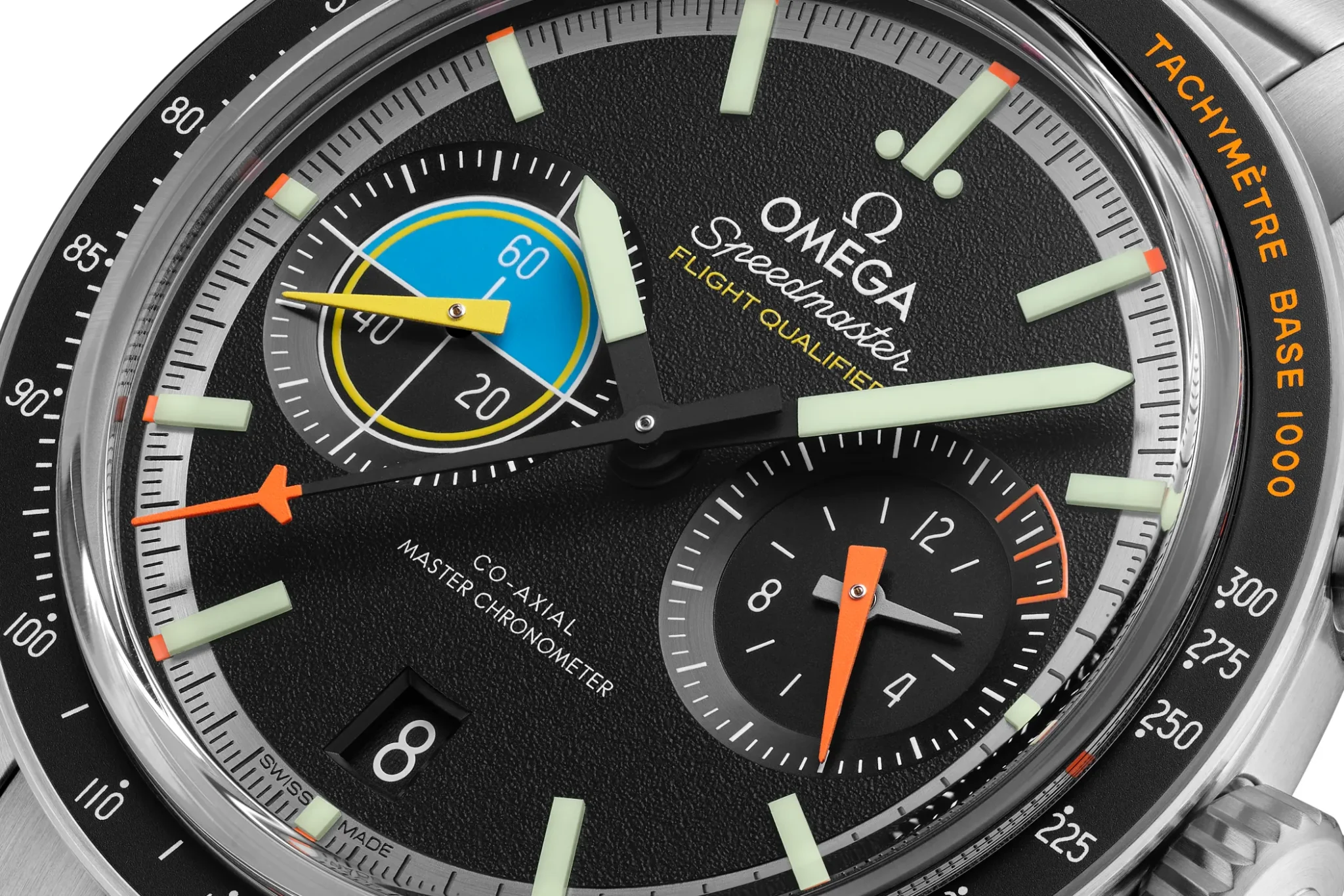 omega-speedmaster-pilot-33210415101002-dial