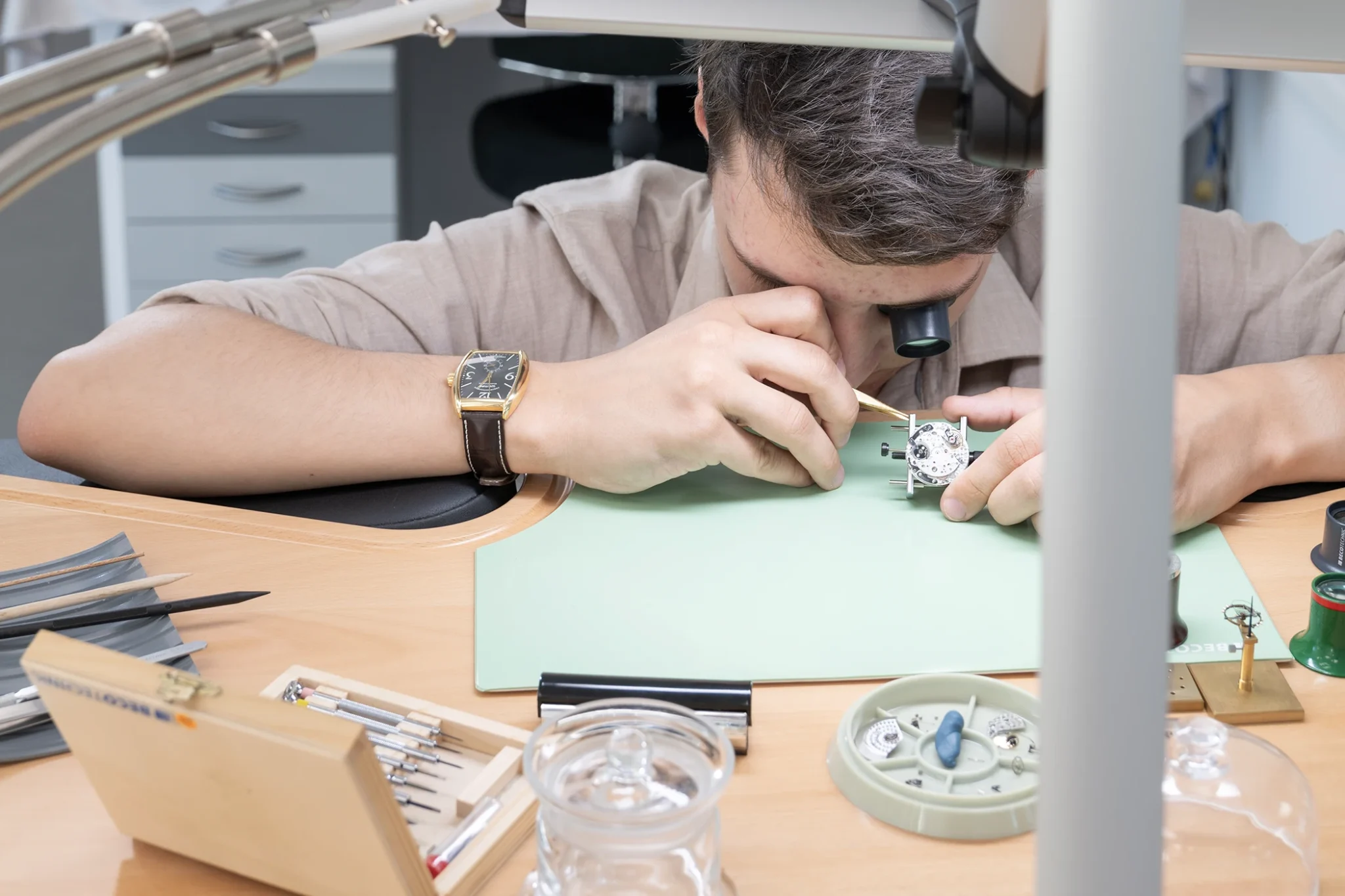 future-watchmaker-absolving-his-wempe-apprenticeship-2