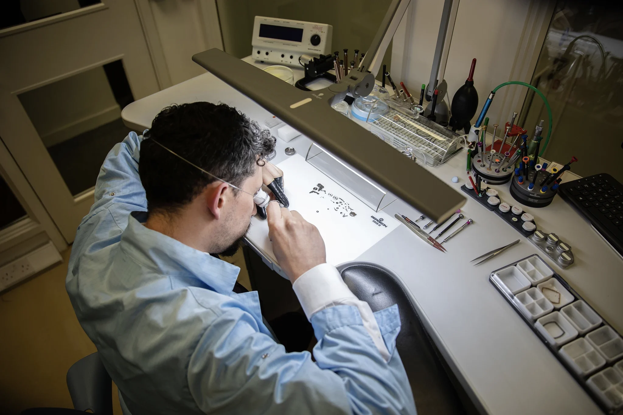 ninetywatchesandjewellery-london-richard-mille-certified-pre-owned-boutique-after-sales-service-watchmaker-2
