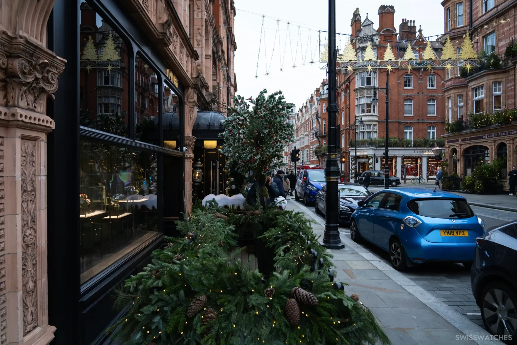 ninetywatchesandjewellery-london-richard-mille-certified-pre-owned-boutique-exterior-view
