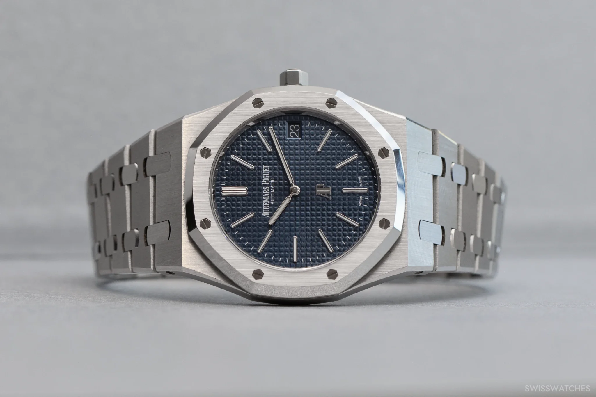 royal-oak-ref-16202st-oo-1240st-02-frontal