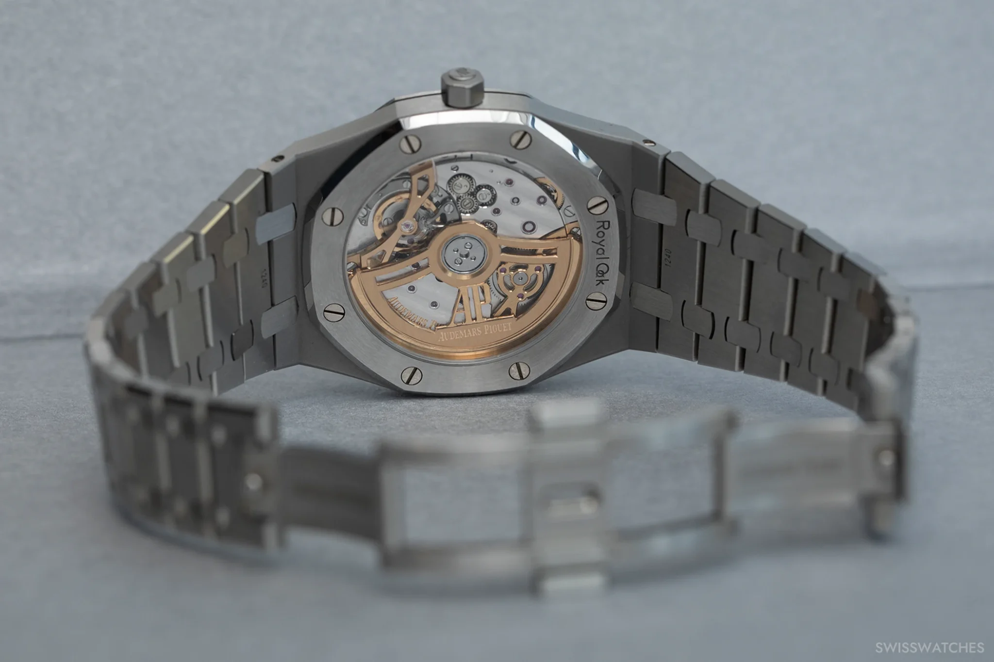 royal-oak-ref-16202st-oo-1240st-02-movement