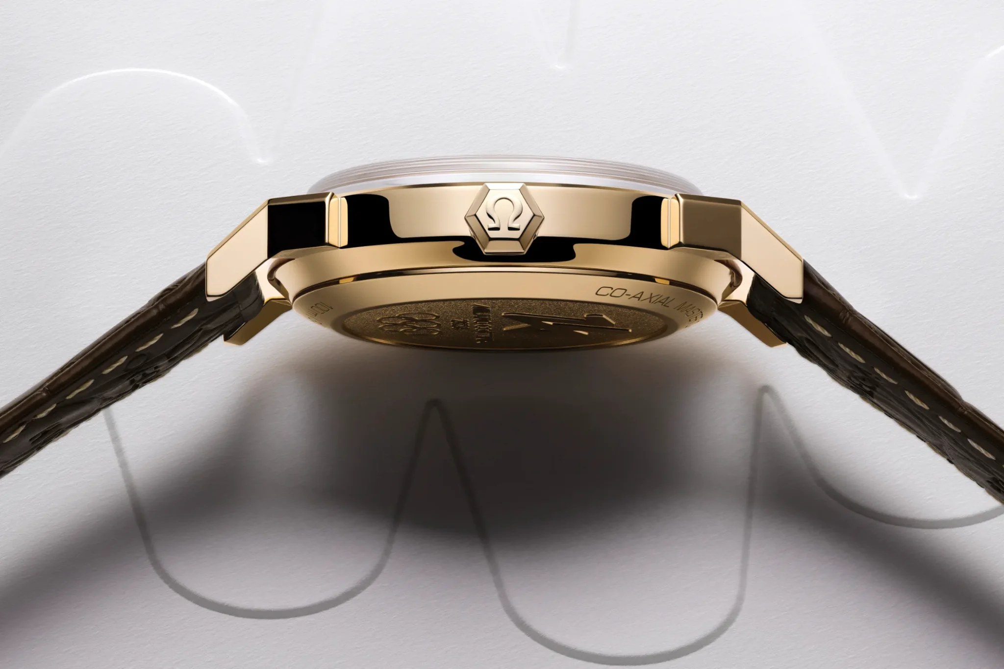 omega-seamaster-37mm-milano-cortina-2026-52253372004001-2025-side