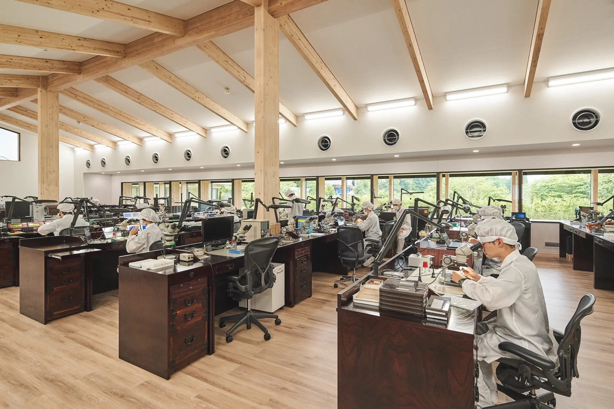 grand-seiko-watch-studio-shizukuishi-watchmaker-1